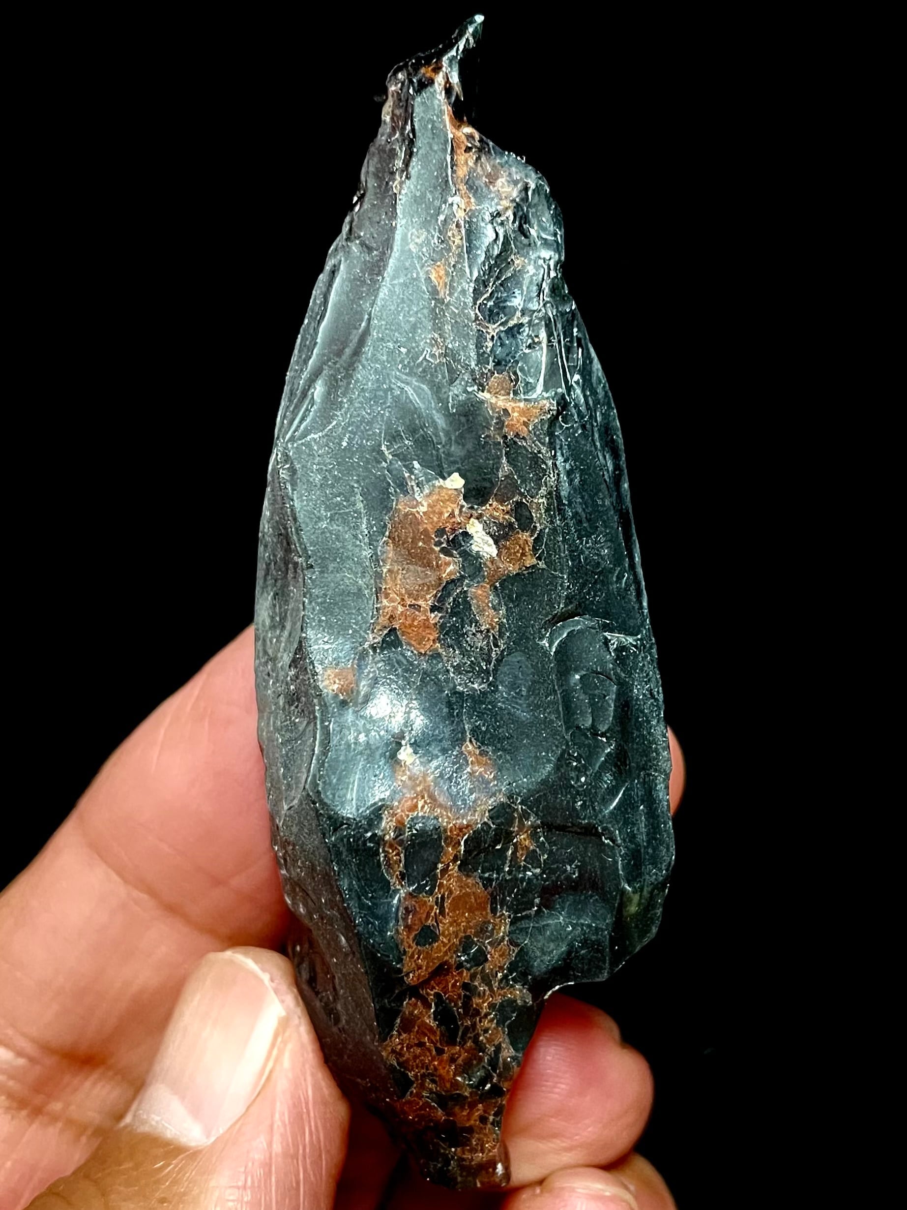 11) スピリチュアルな力との繋がり!マウントシャスタ「ニードル・オブシディアン」原石(大型)