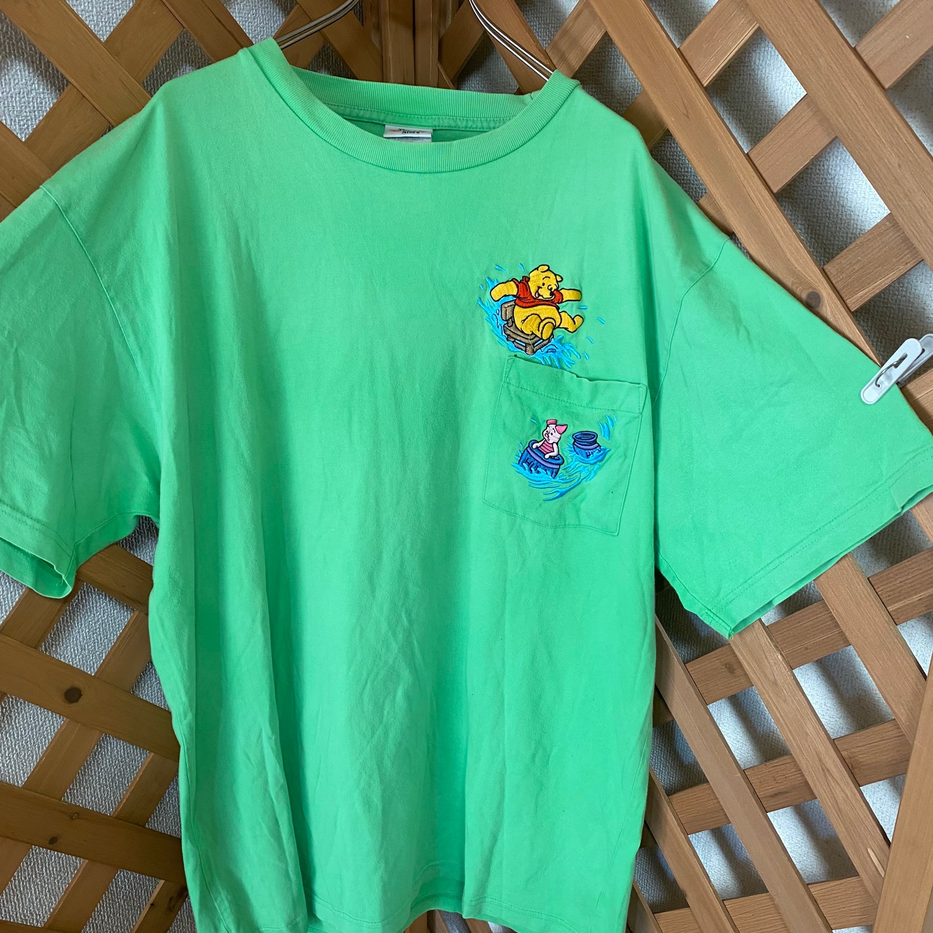 Disney Store 90s tシャツ グリーン プーさん ピグレット 刺繍