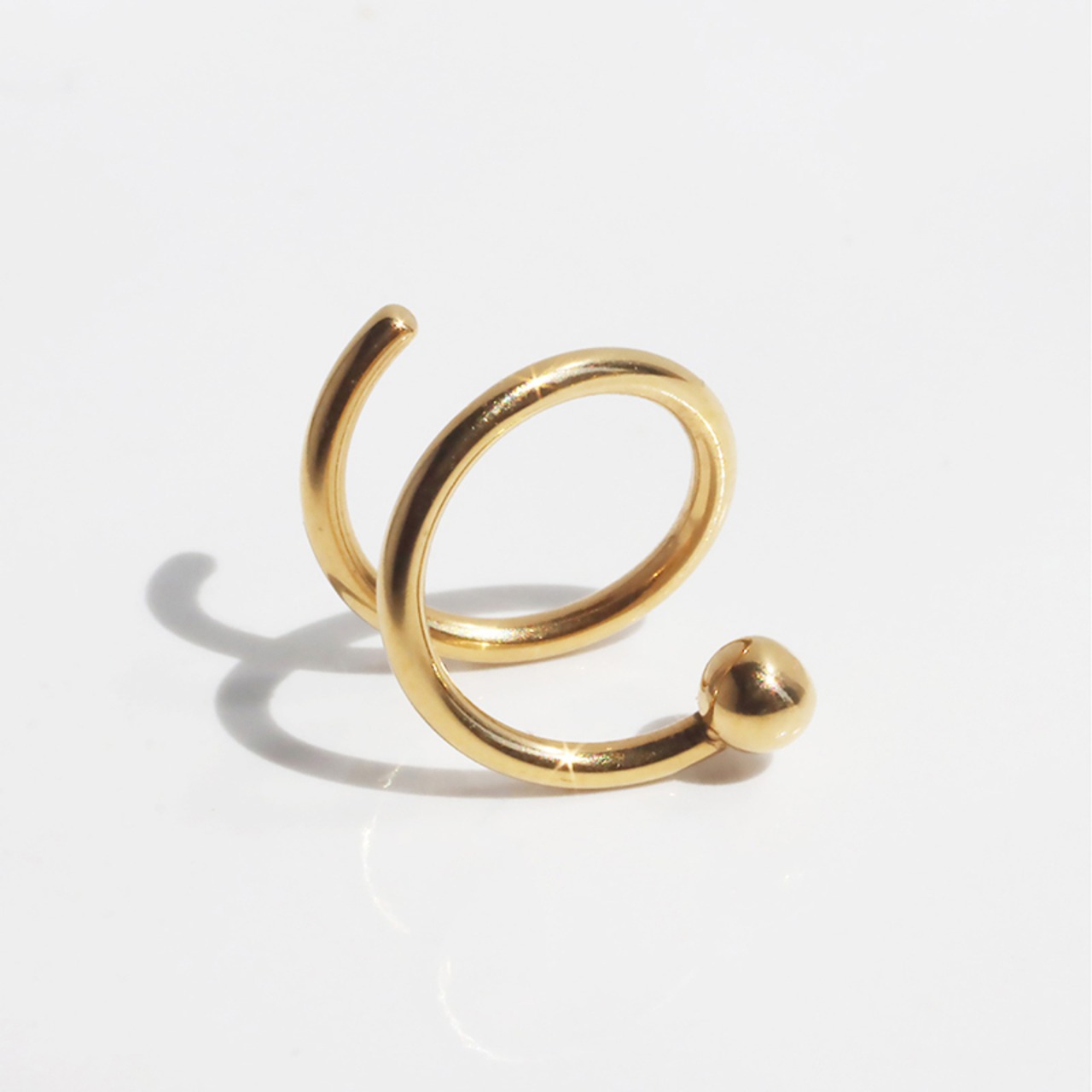 【ネコポス便】ピアス 小さめ スパイラルピアス 18k ステンレス つけっぱなし 金アレ対応 レディース フープピアス シンプルゴールド 金属アレルギー  2224