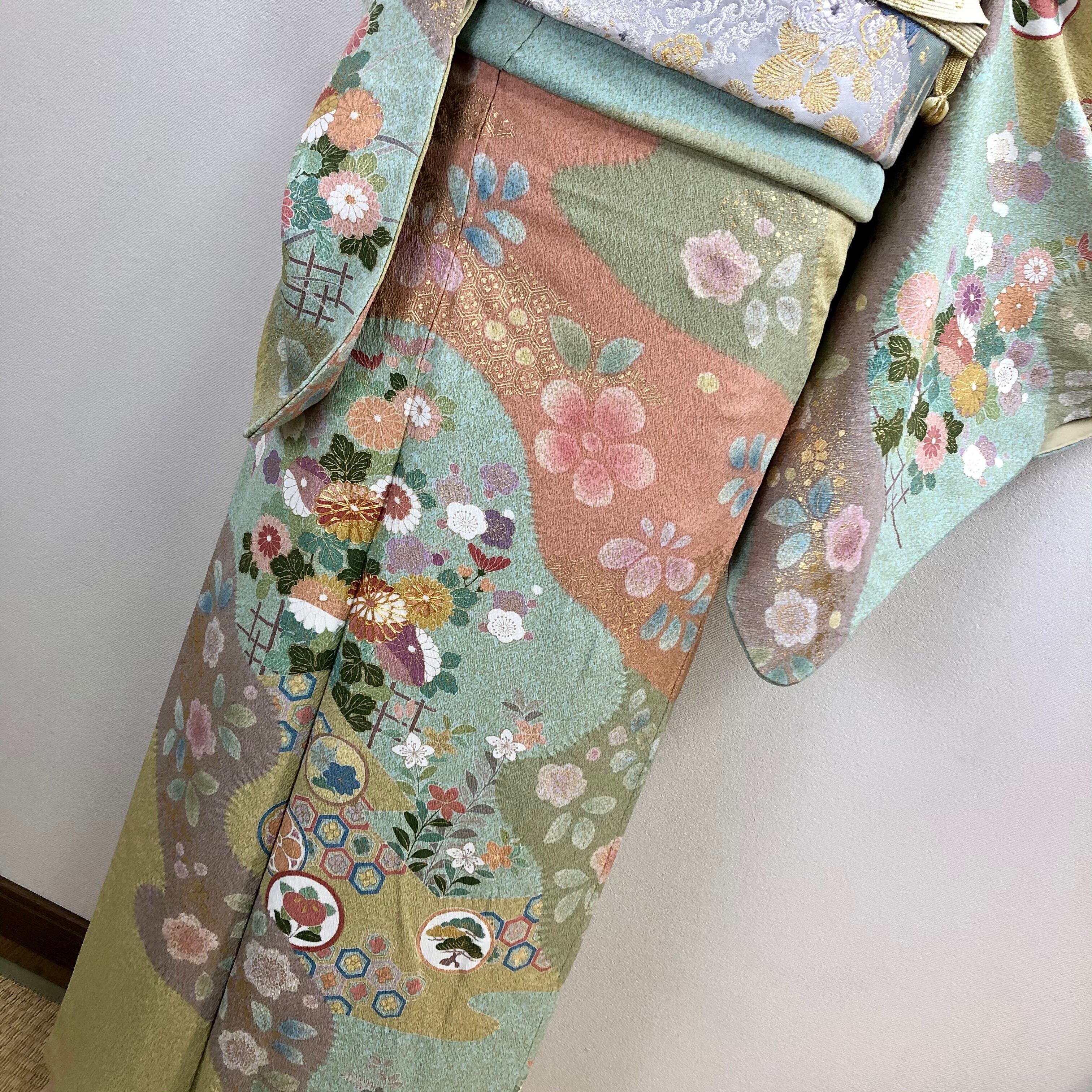 作家もの　金彩と金駒刺繍をあしらった訪問着　着物