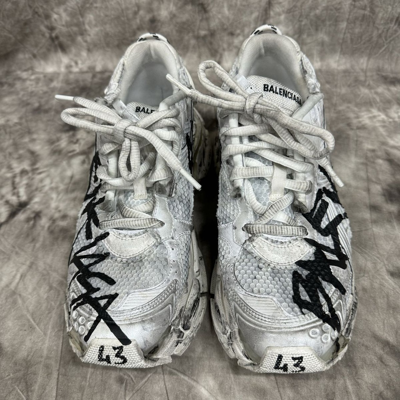 BALENCIAGA/バレンシアガ Runner/ランナー ユーズド加工 スニーカー 