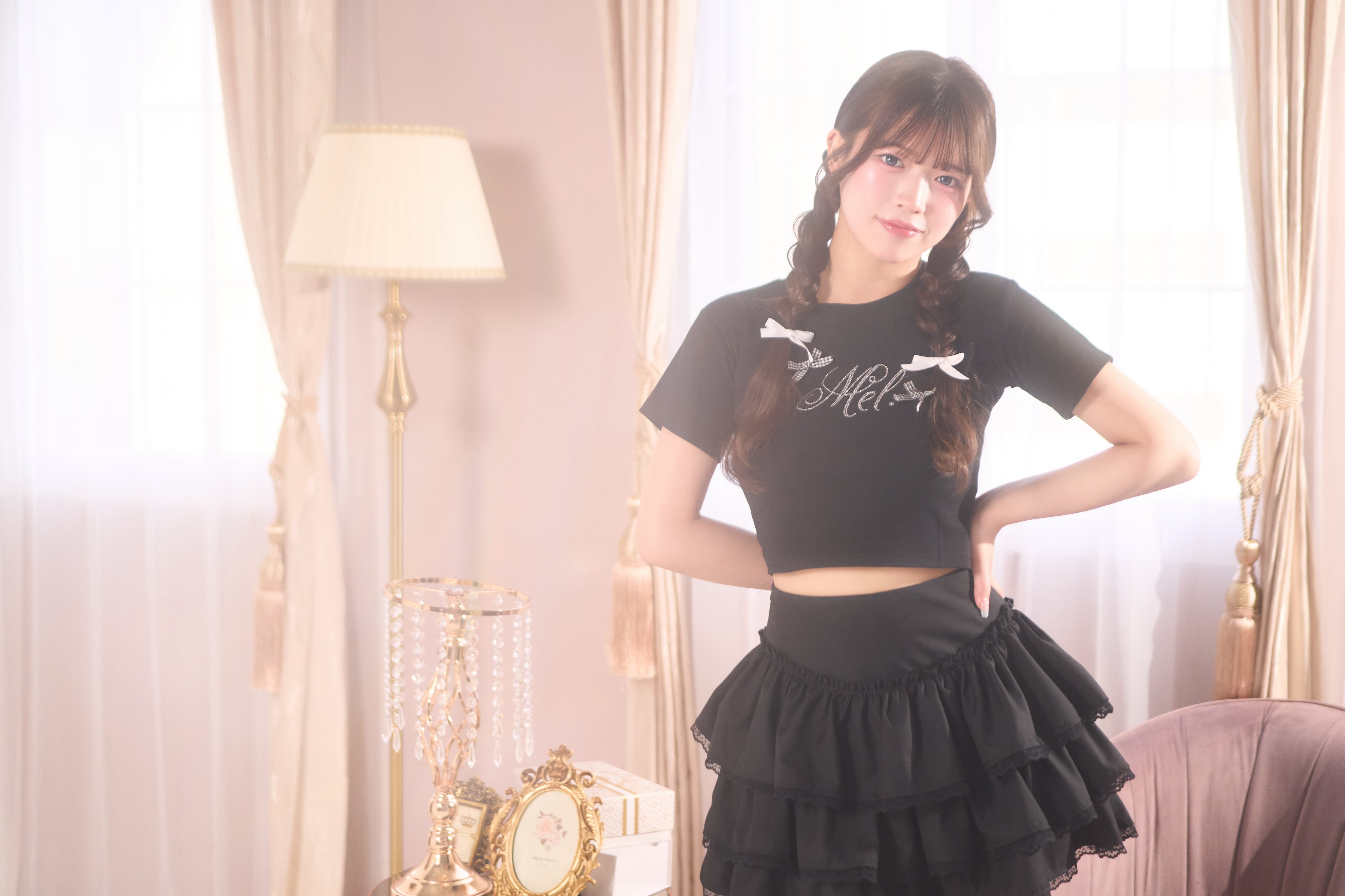Mel. ribbon tops