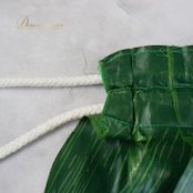 フラダンス 衣装 ティーリーフスカート グリーン系 タヒチアン 緑 葉っぱ 葉 紐 パウケース セット スカート ハワイアン アロハ 花柄 ピンク系 フラ ダンス レッスン 練習 フラダンス衣装 ティーリーフ スカート 伸縮性なし 鮮やか 紐仕様