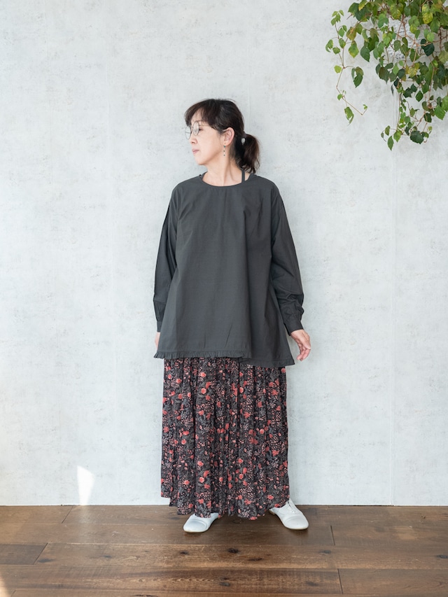 [SOIL] ポプリンヘムフリルバックオープンスモック