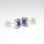 ミステリーセッティング サファイア ピアス K18(WG) / 1.120ct / DA 0.210ct