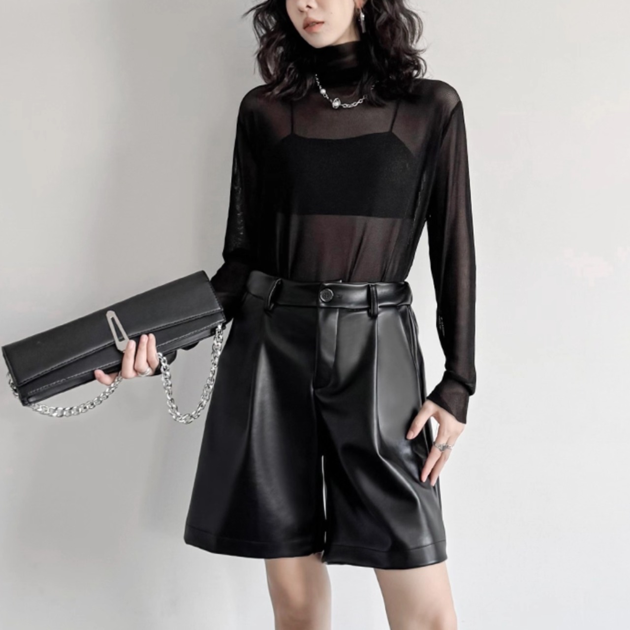 PU leather shorts (ME138)