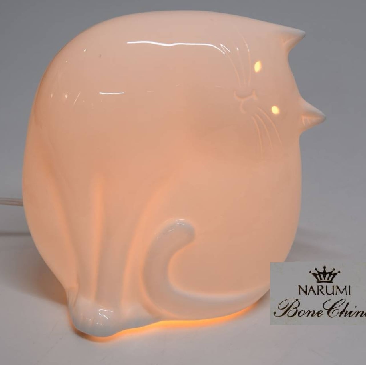 ナルミ製陶　長島伸夫　猫ランプ「もの想い」ネコ照明　箱付き | D-plus-stock powered by BASE