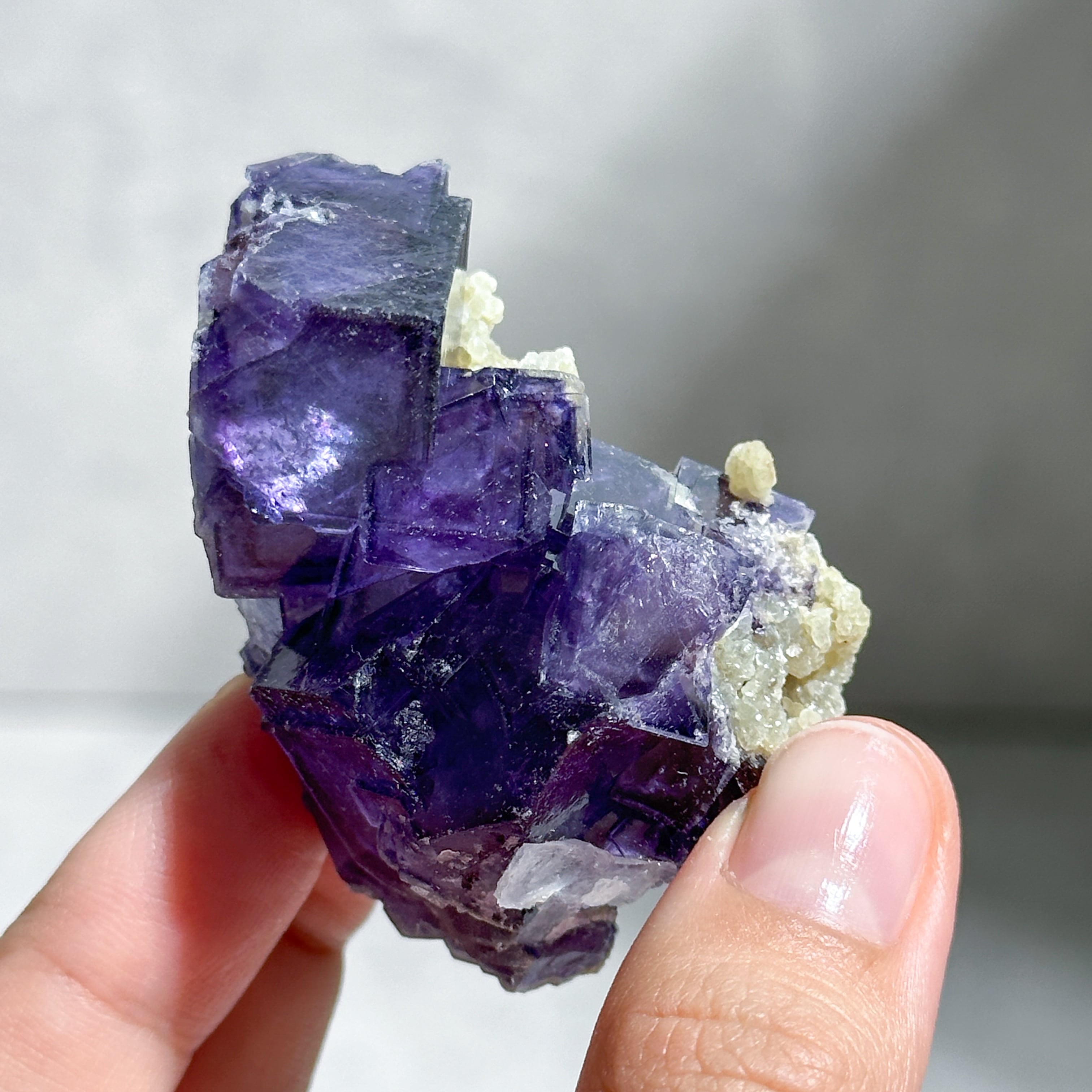 蛍光◎ヤオガンシャン産フローライト 原石04◇ Fluorite From