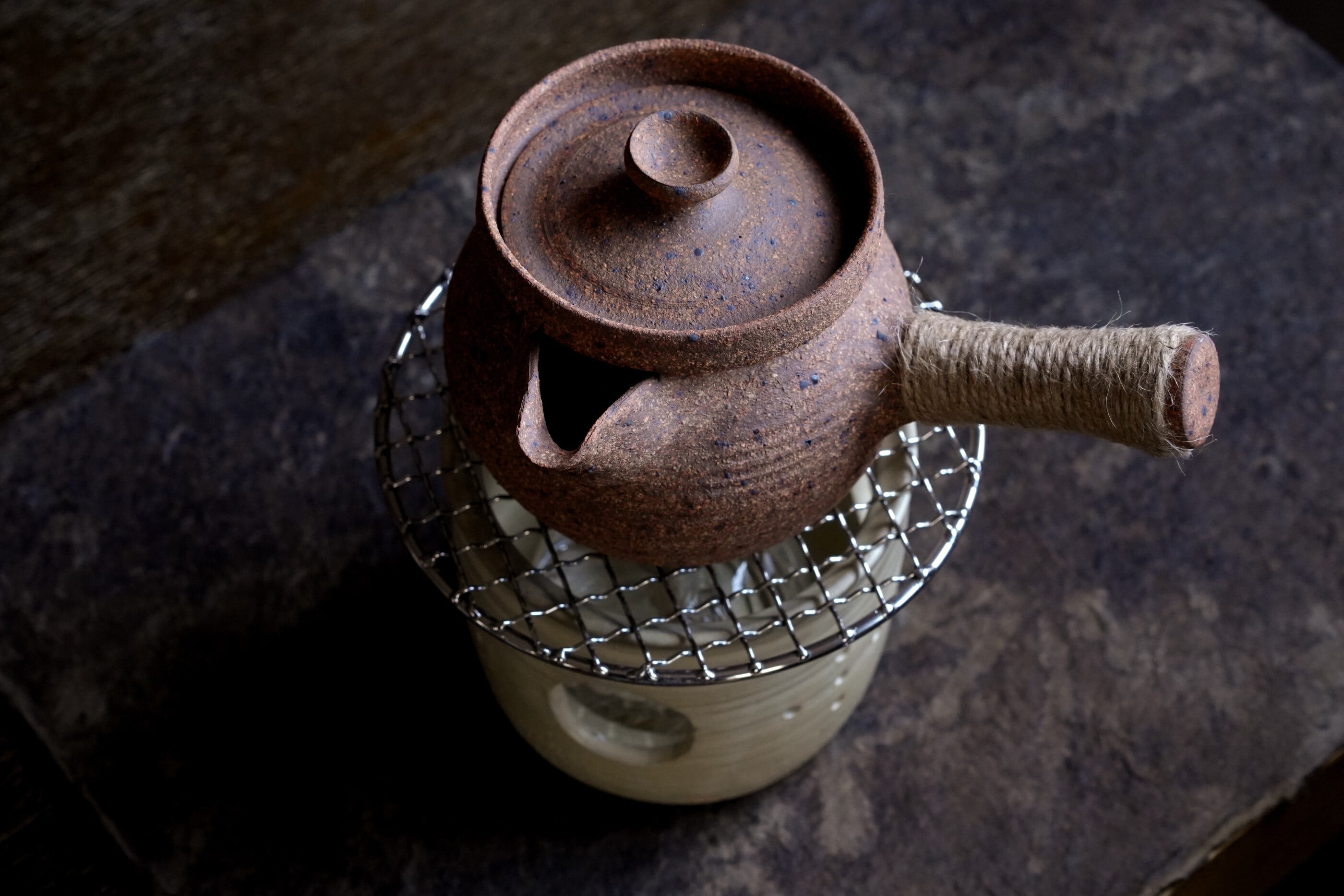 云南土茶器】片口茶漉しポット / 【Yunnan Earthenware】 Tea Strainer