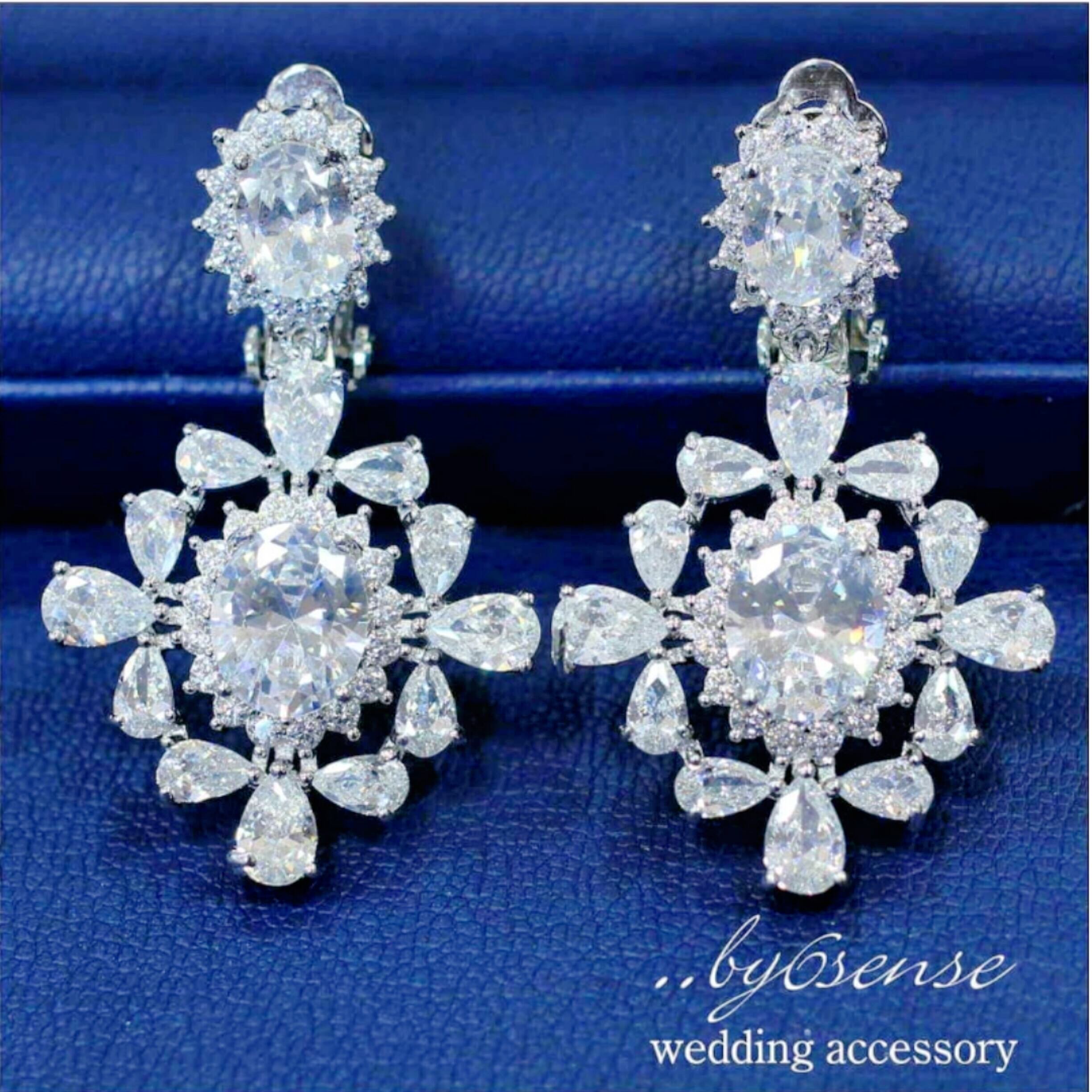 ウェディング・イヤリングorピアス (pe0064)