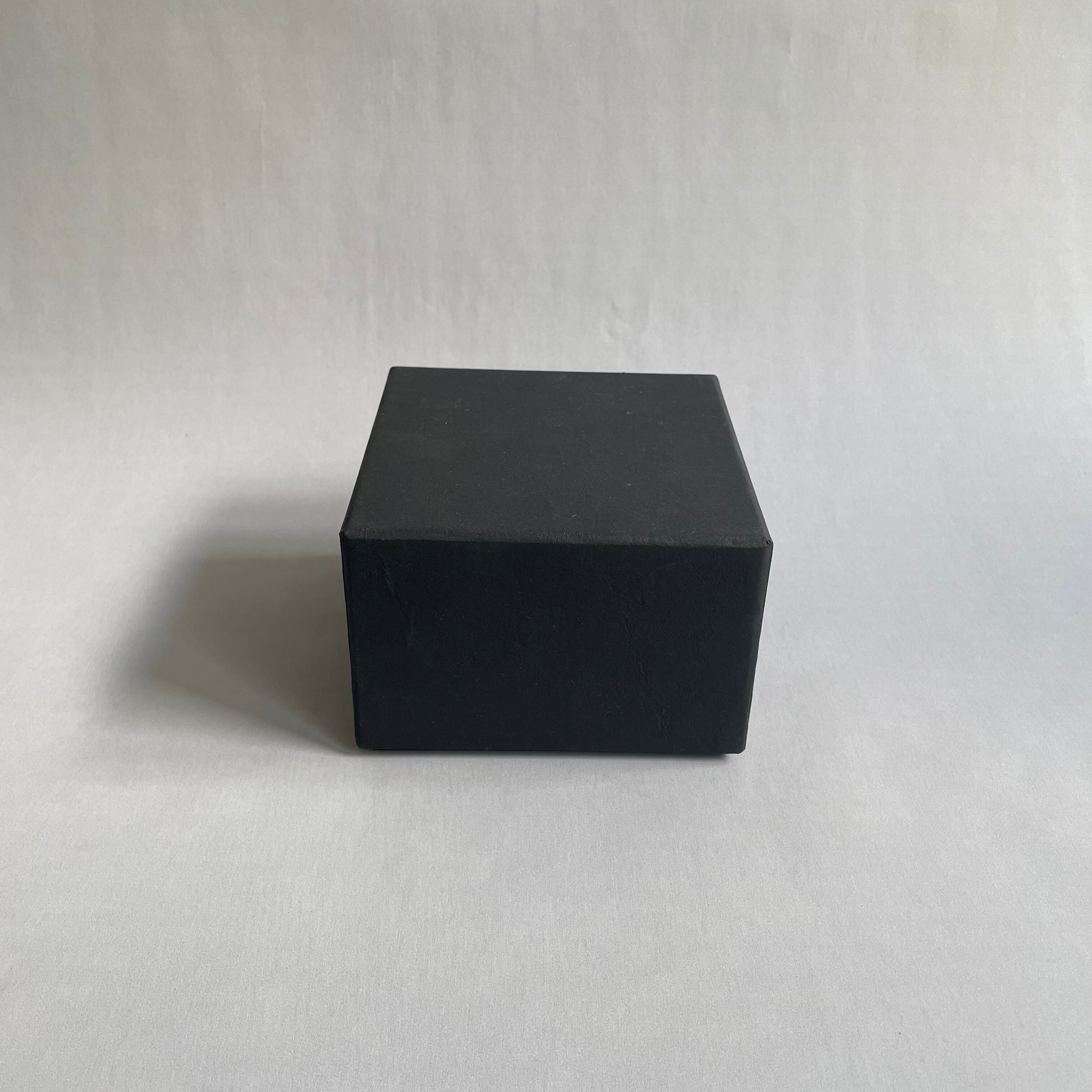 ハタノワタル  道具箱/正方形  黒