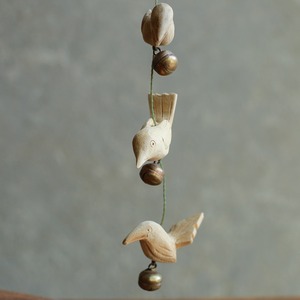鈴が鳴る、ウサギのオーナメント