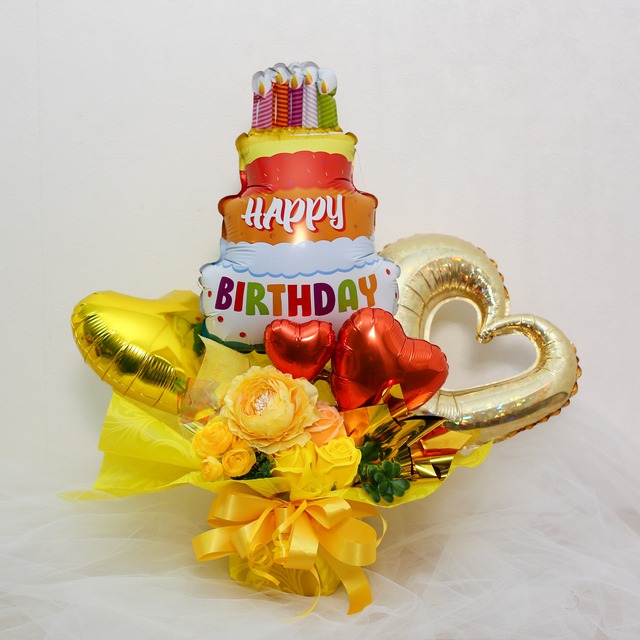 アーティフィシャルwithバルーン・フロステッドハッピーバースデー