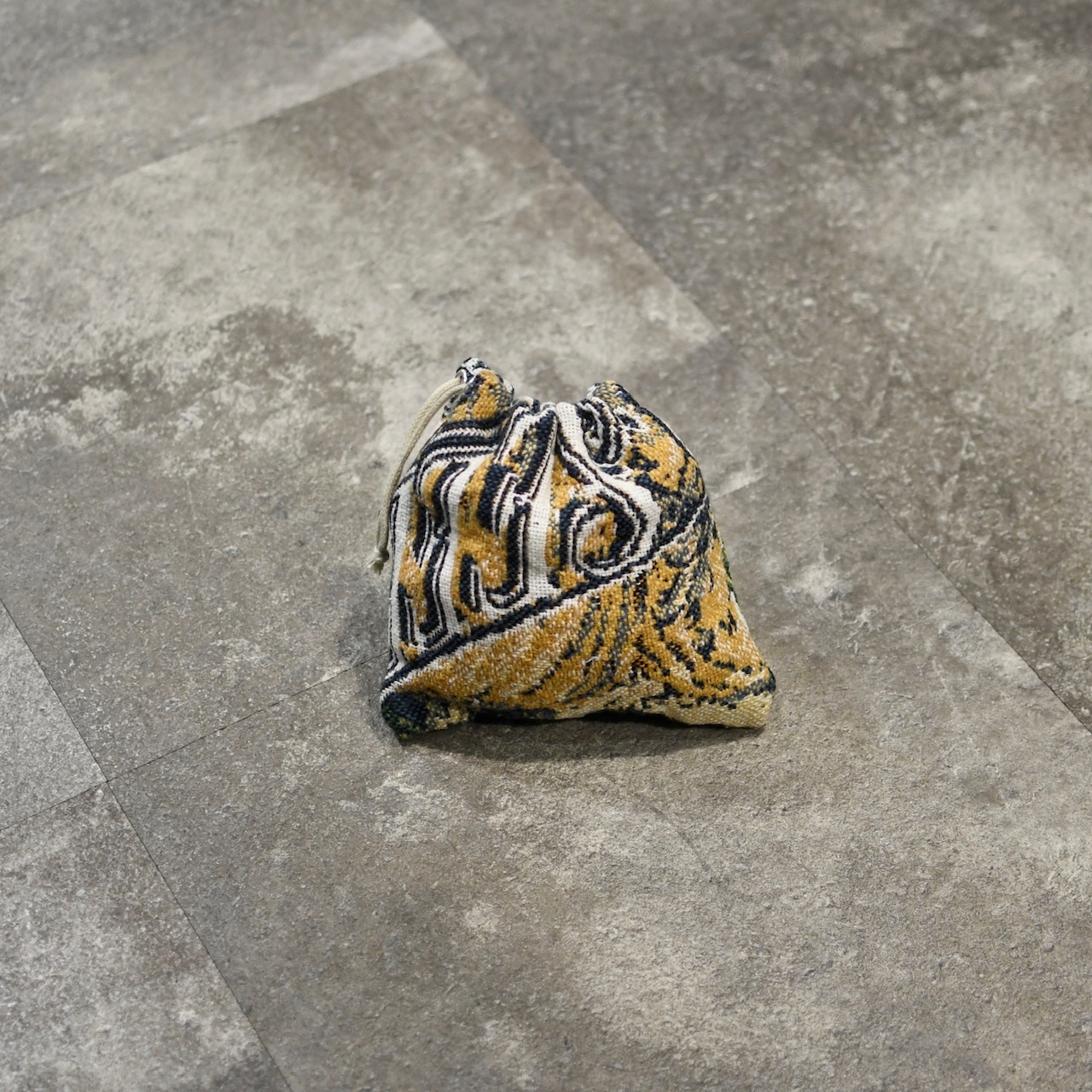 kroneko original rug pouch