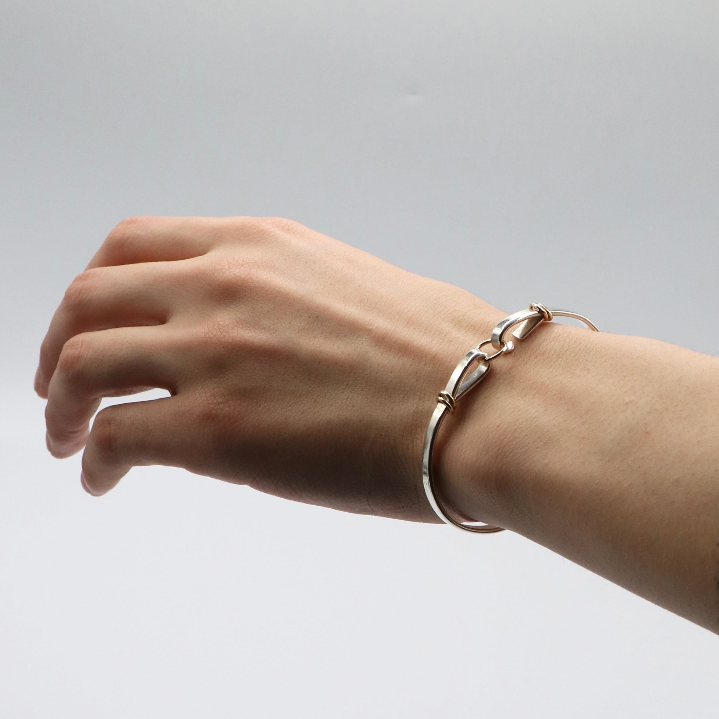 Tiffany&Co. フック & アイ バングル シルバー925 k18 ティファニー