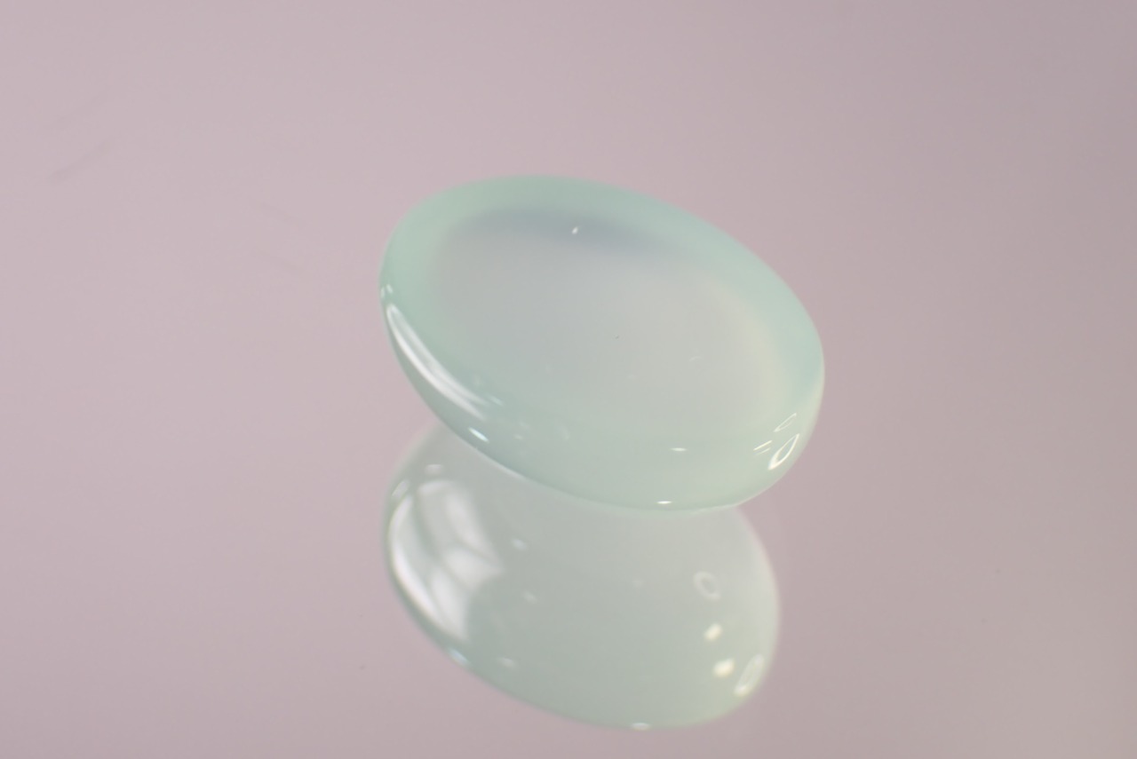 ミントグリーンカルセドニー　13.77ct　[D11‐165]