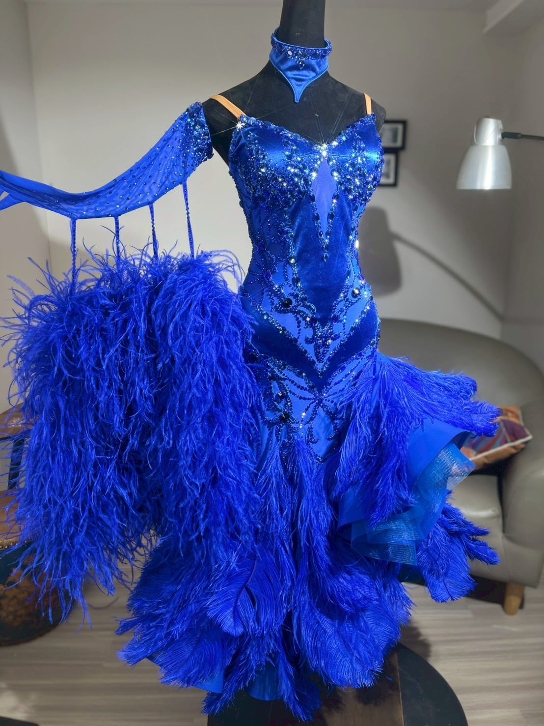 モダンドレス | 社交ダンスウェアSTUNNINGDANCEWEAR