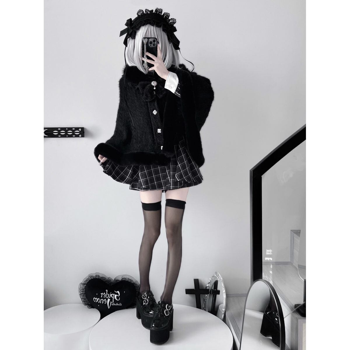 地雷系・量産型ファートリムケープコート | Maiden's Rêve