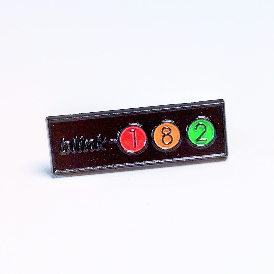 送料無料！ ★ピンズ PINS★ピンバッジ 【 ブリンク 182 （blink-182）】 〚アメリカン雑貨 アメトイ〛