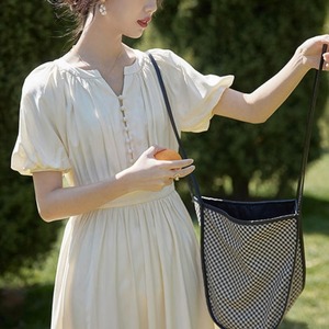 スキッパークルミ釦ワンピース　A1860