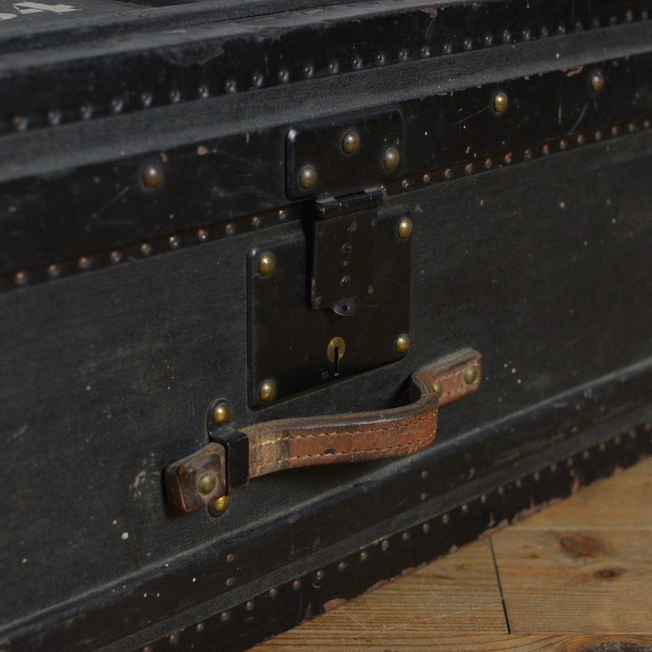 Trunk / トランク【B】〈ミリタリー・軍物・スイス軍