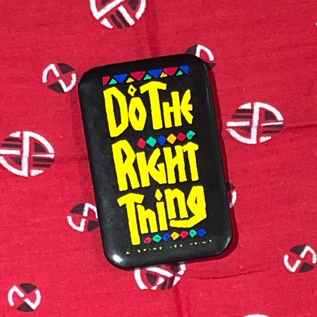 DO THE RIGHT THING BADGE