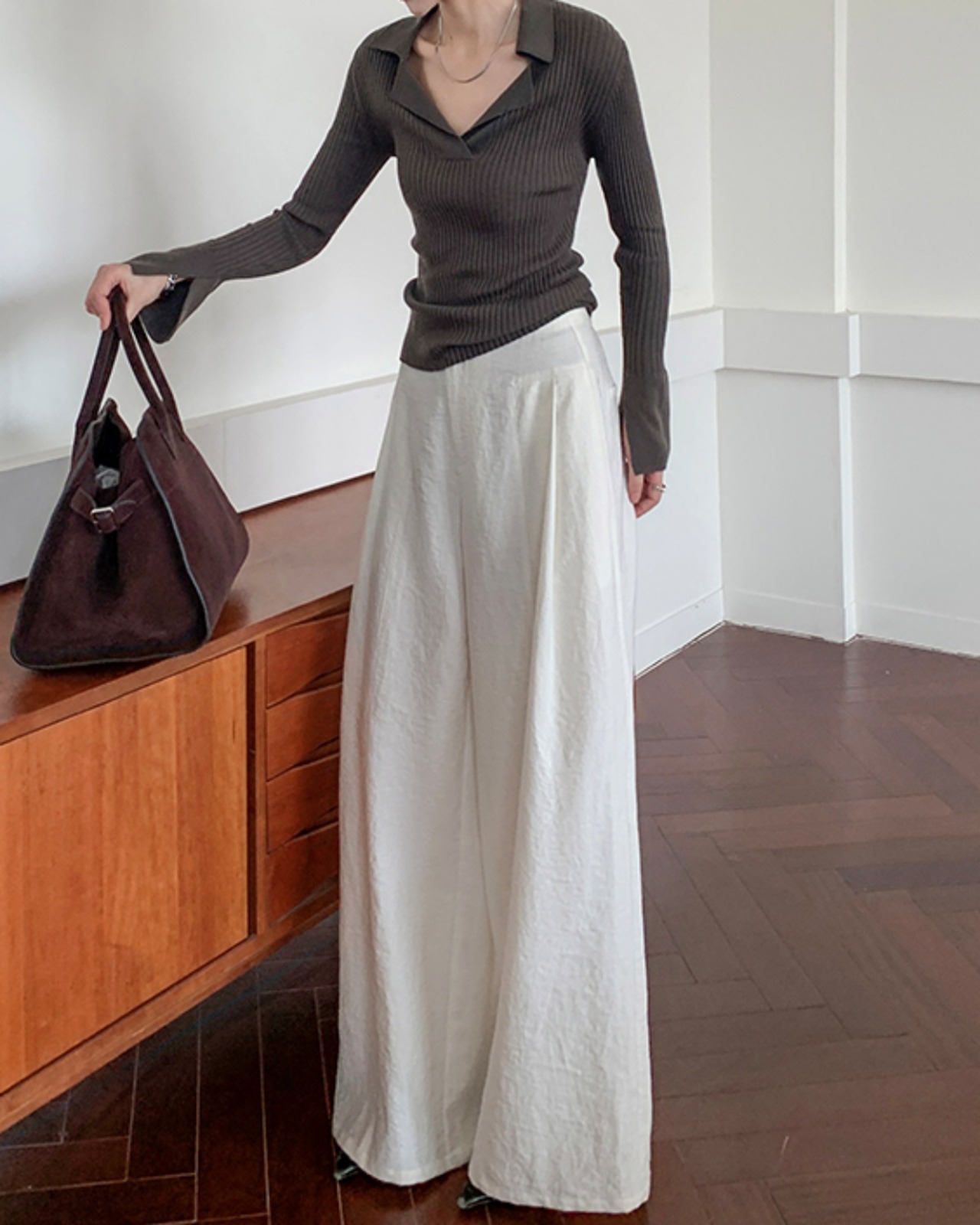 V-neck long sleeve slim inner Sweater T20132