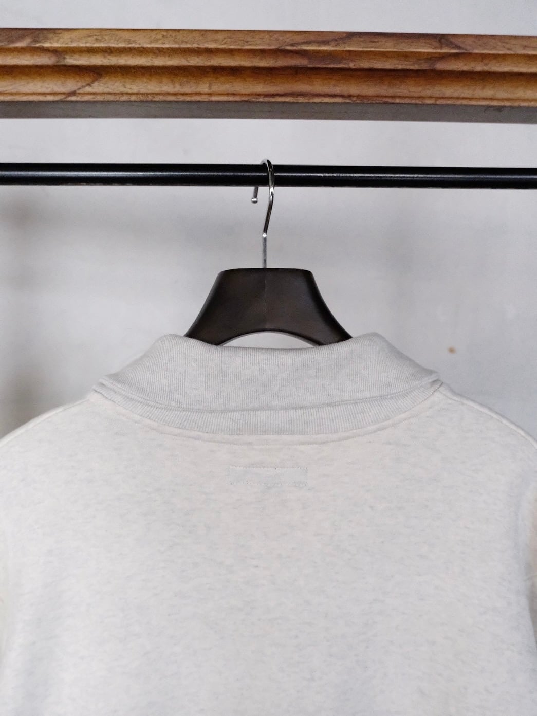SOSHIOTSUKI】SHAWL COLLAR SWEATER | THE OUR