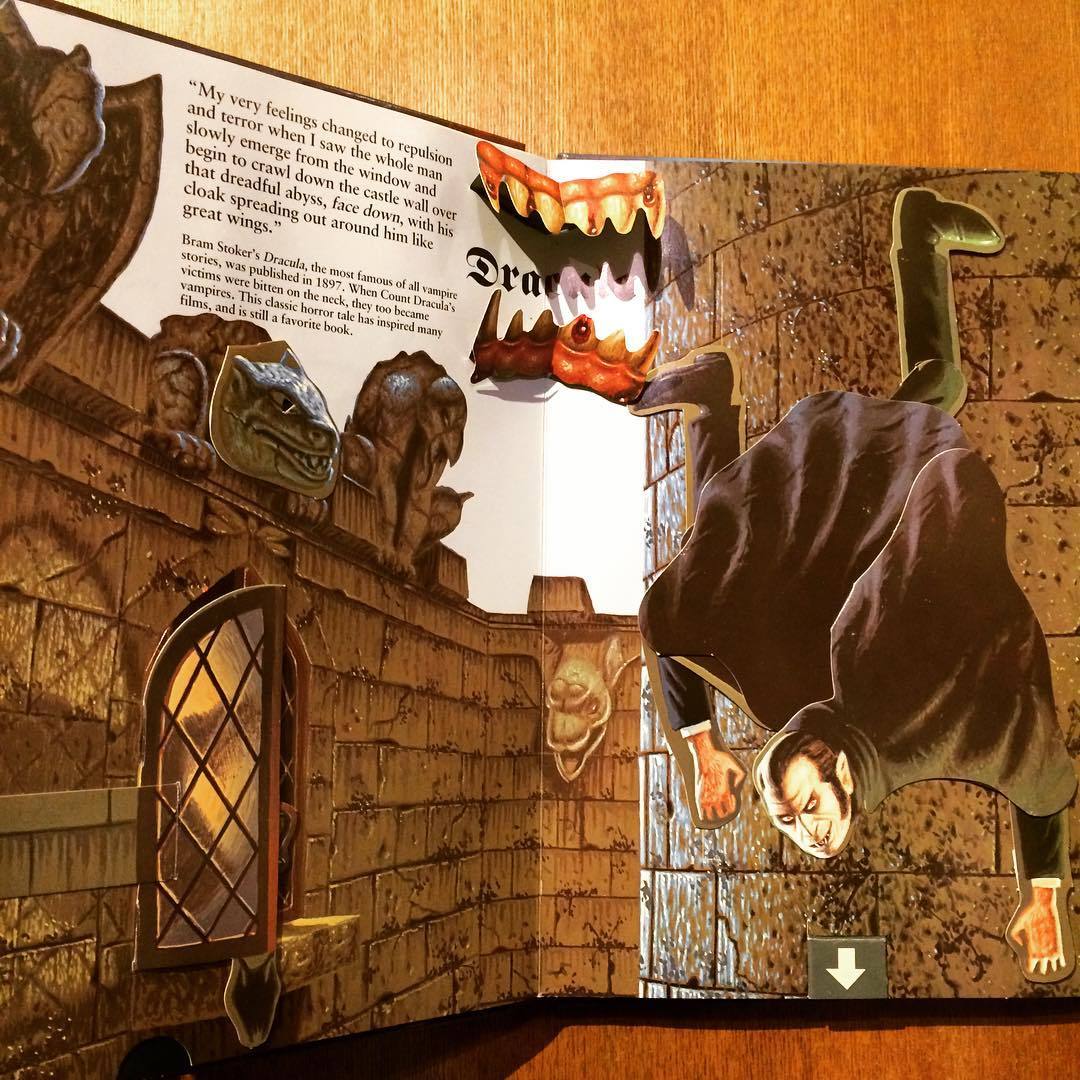ポップアップ絵本「A Pull-the-Tab Pop-Up Book of Classic Tales of