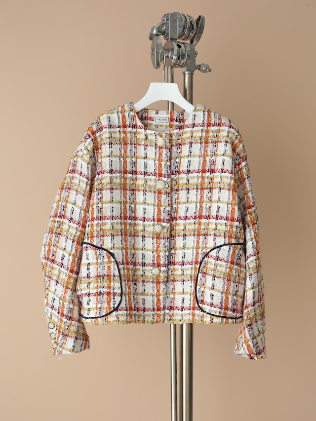 back tuck tweed jacket（white）