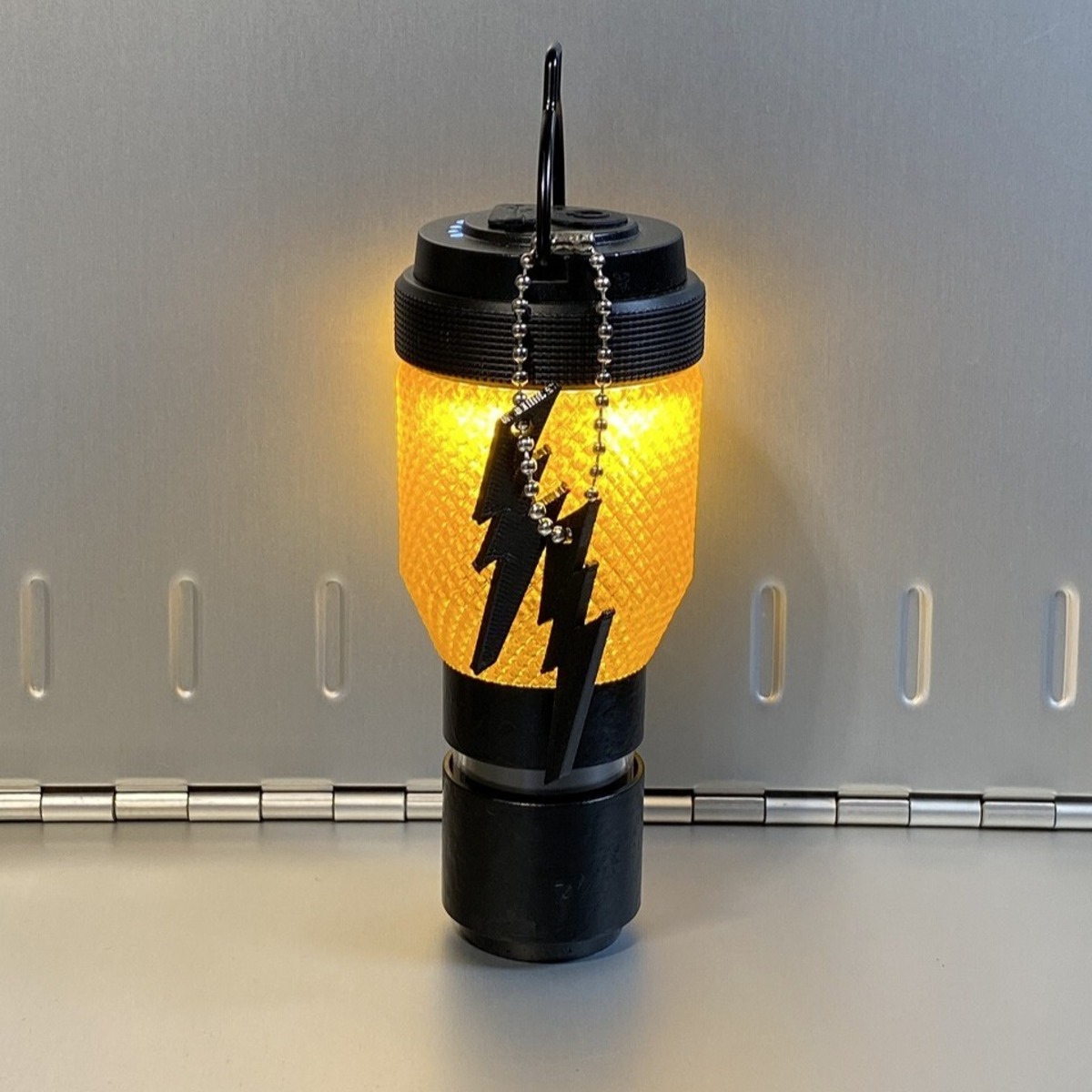 Lightning Holder 稲妻型キーホルダー 40mm | URUKWORKS