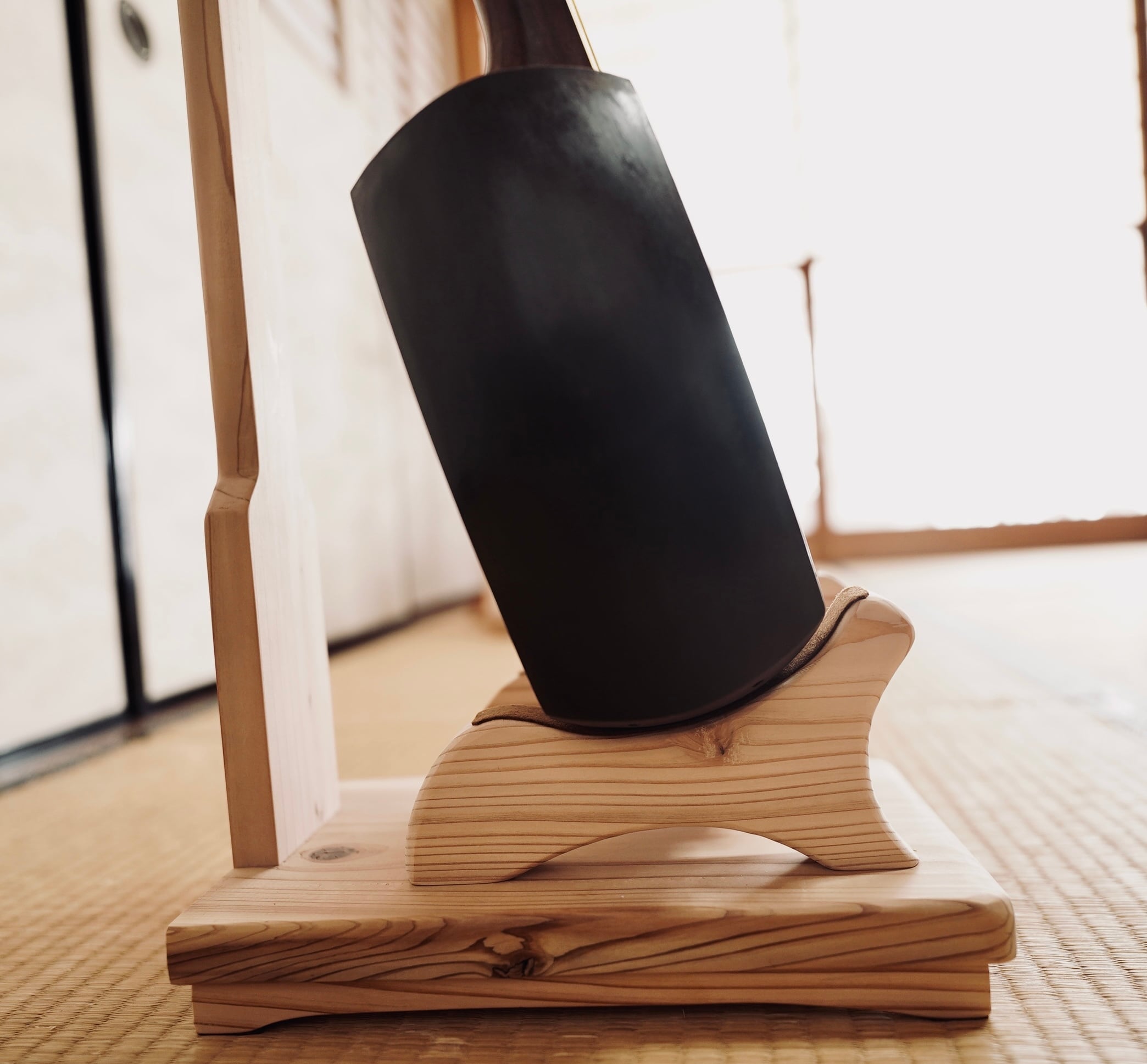 限定1台】手作り木工 木製三味線スタンド （無塗装） タイプC
