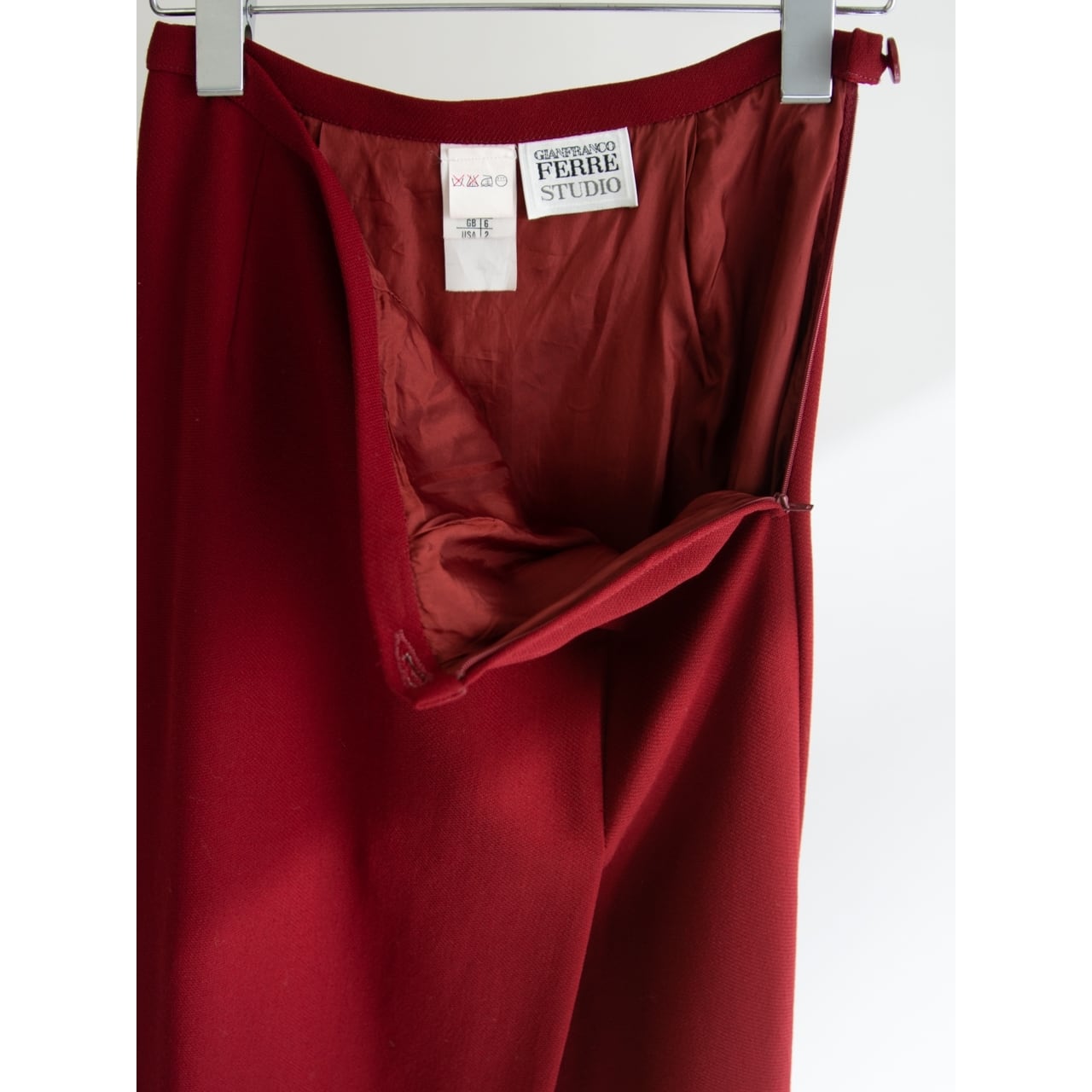 【GIANFRANCO FERRE STUDIO】Made in Italy 80-90's 100% Wool Slit Skirt（ジャンフランコ フェレ イタリア製 ウールスリットスカート）