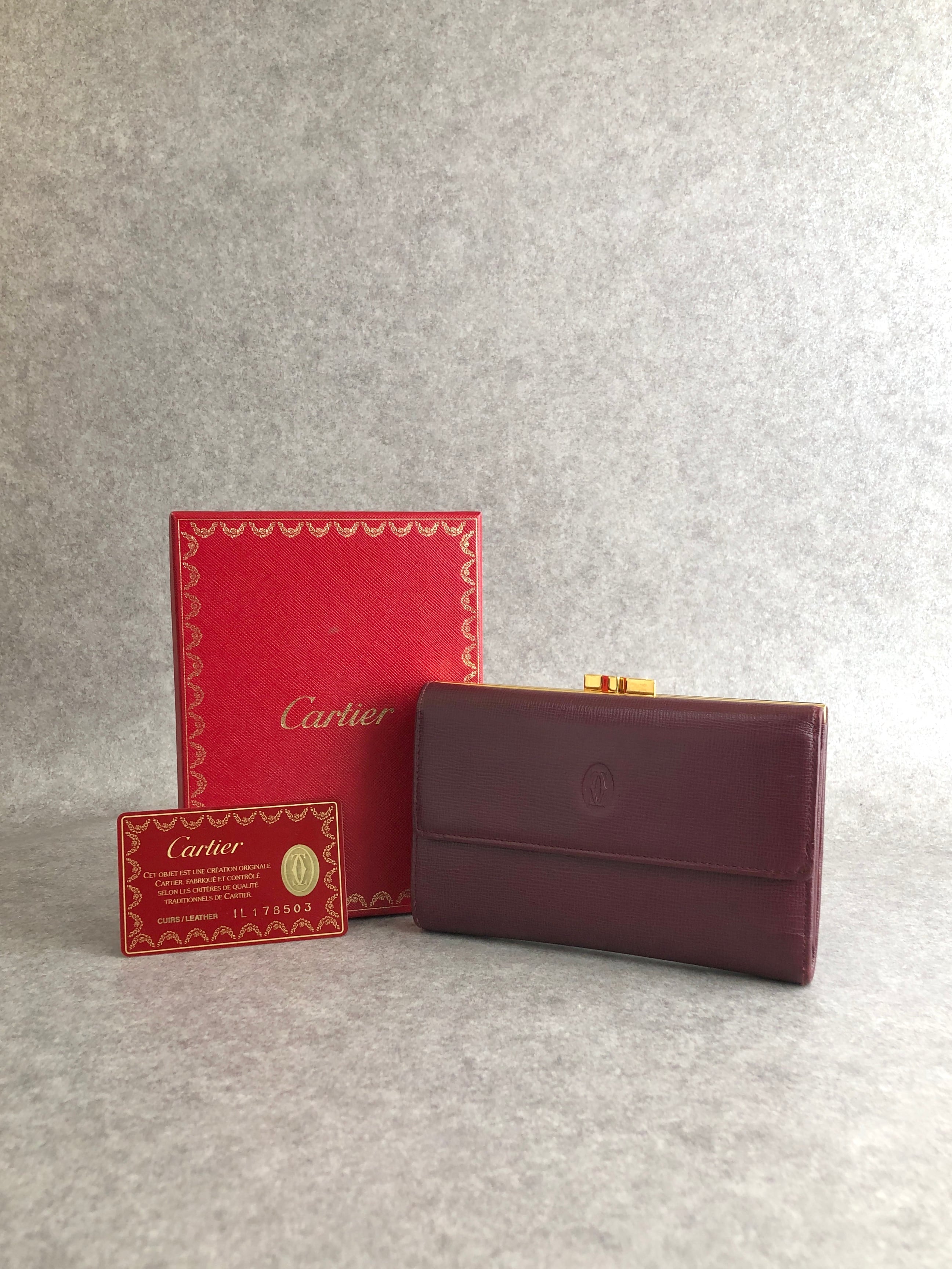 【ヴィンテージ】◇カルティエ◇ レトロ / ボルドー レザー / コンパクト レディース] 80's~ ヴィンテージ カルティエ マストライン レザー