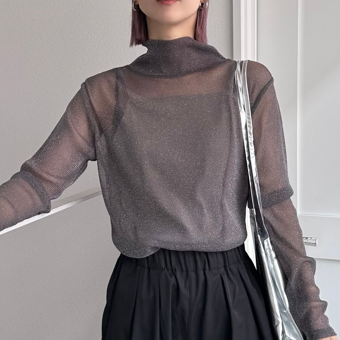 ボトルネックラメシアーtops/グレー | CFT.