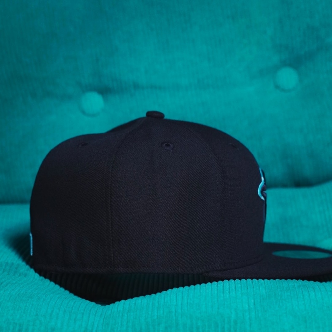 【gifthat別注】NEW ERA 59FIFTY/5950 TORJAY トロント・ブルージェイズ BLACK SEAGLASS