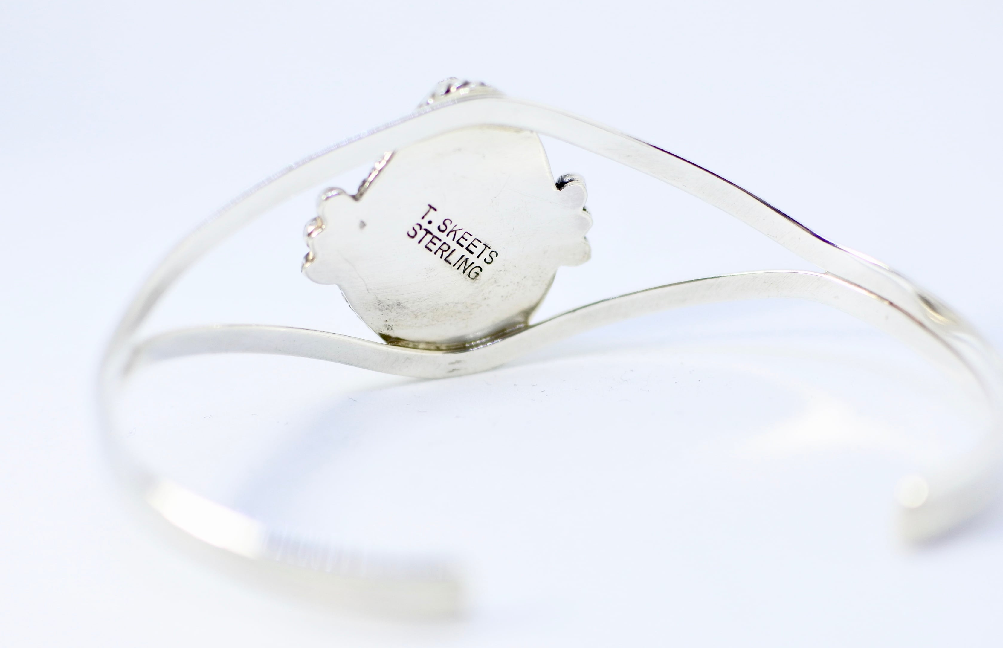 インディアンジュエリーナバホバングルインカローズ