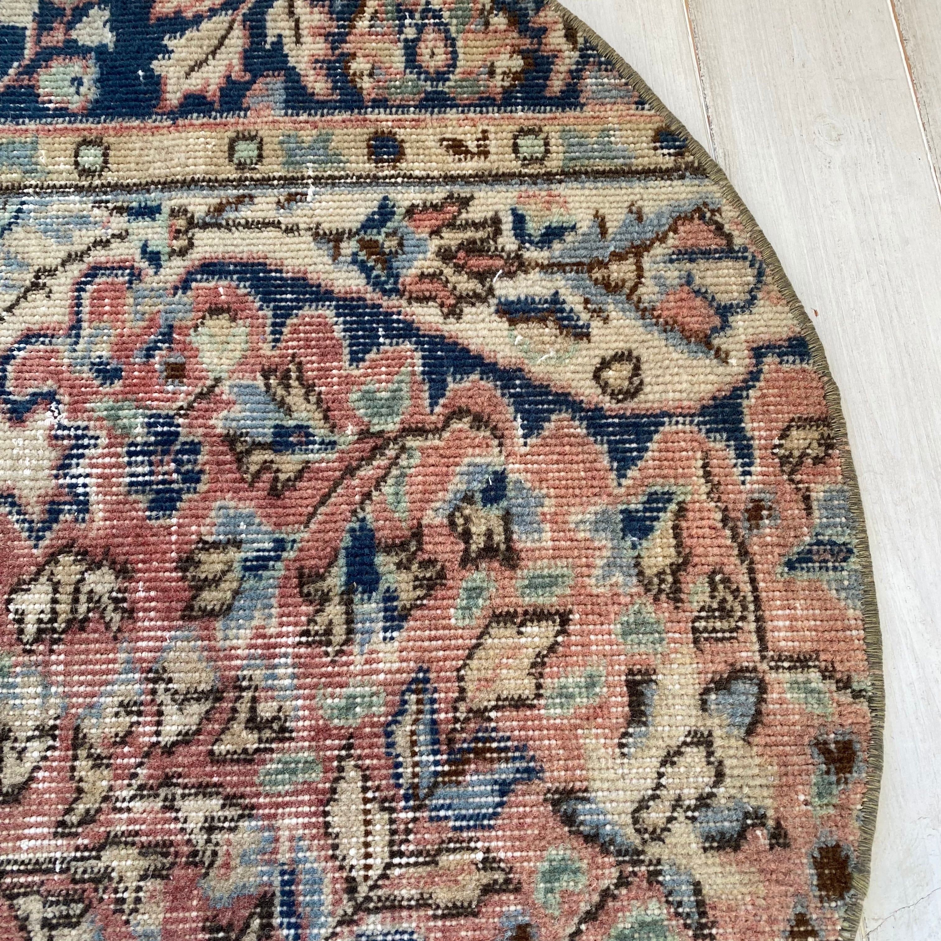 vintage rug,110