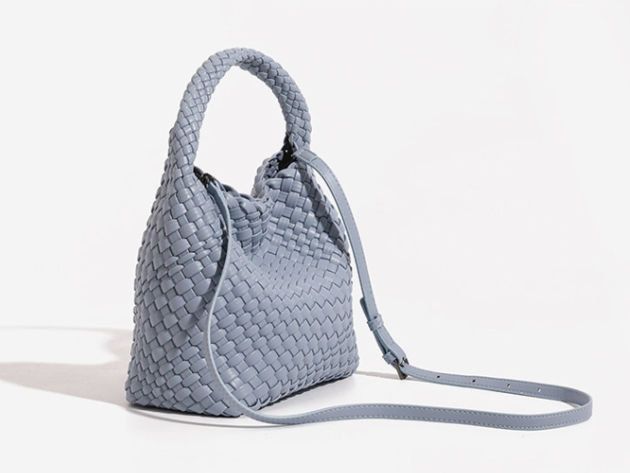 本革編みバッグハンドバッグ（ショルダーストラップ付）