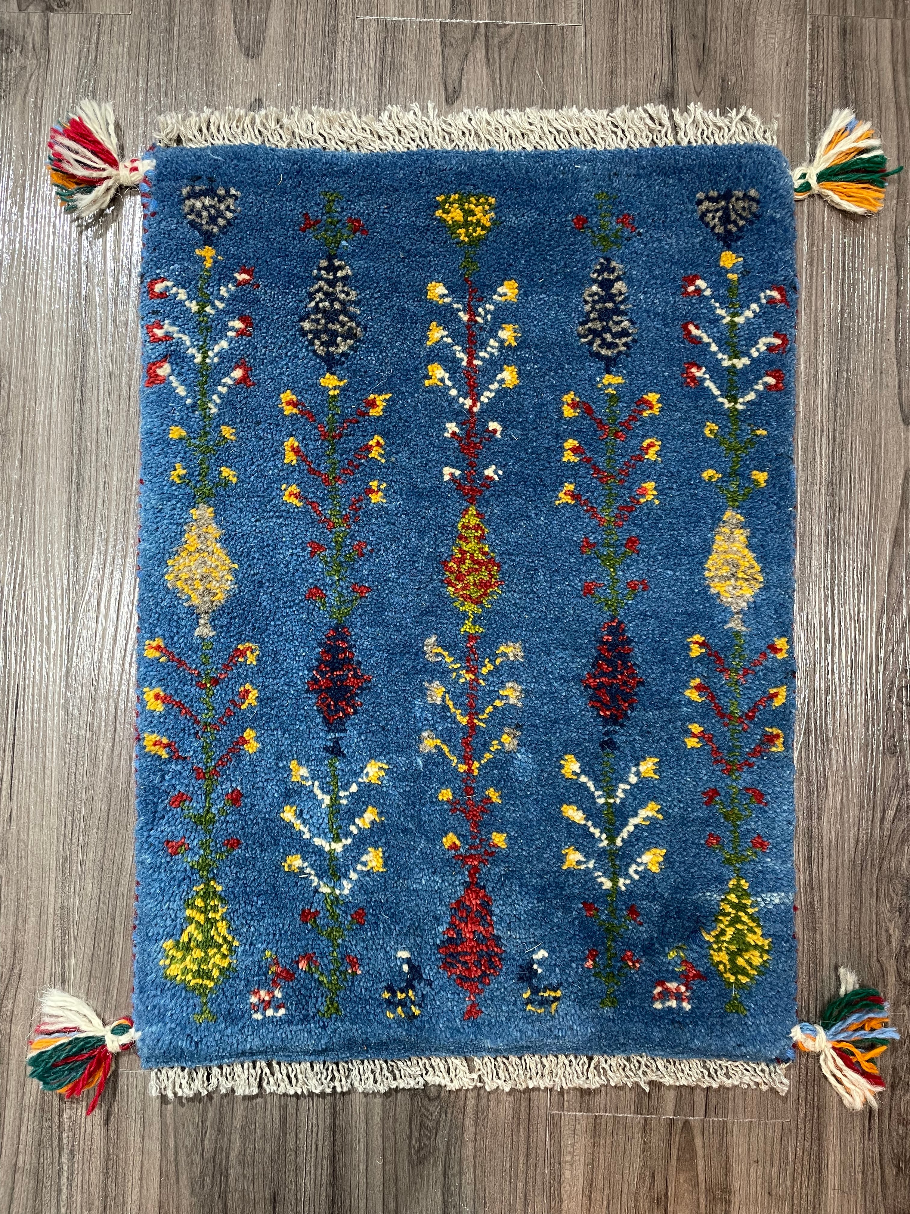 玄関マット新品 ペルシャ絨毯 手織り ギャッベ 61×89cm 緑 山羊 花