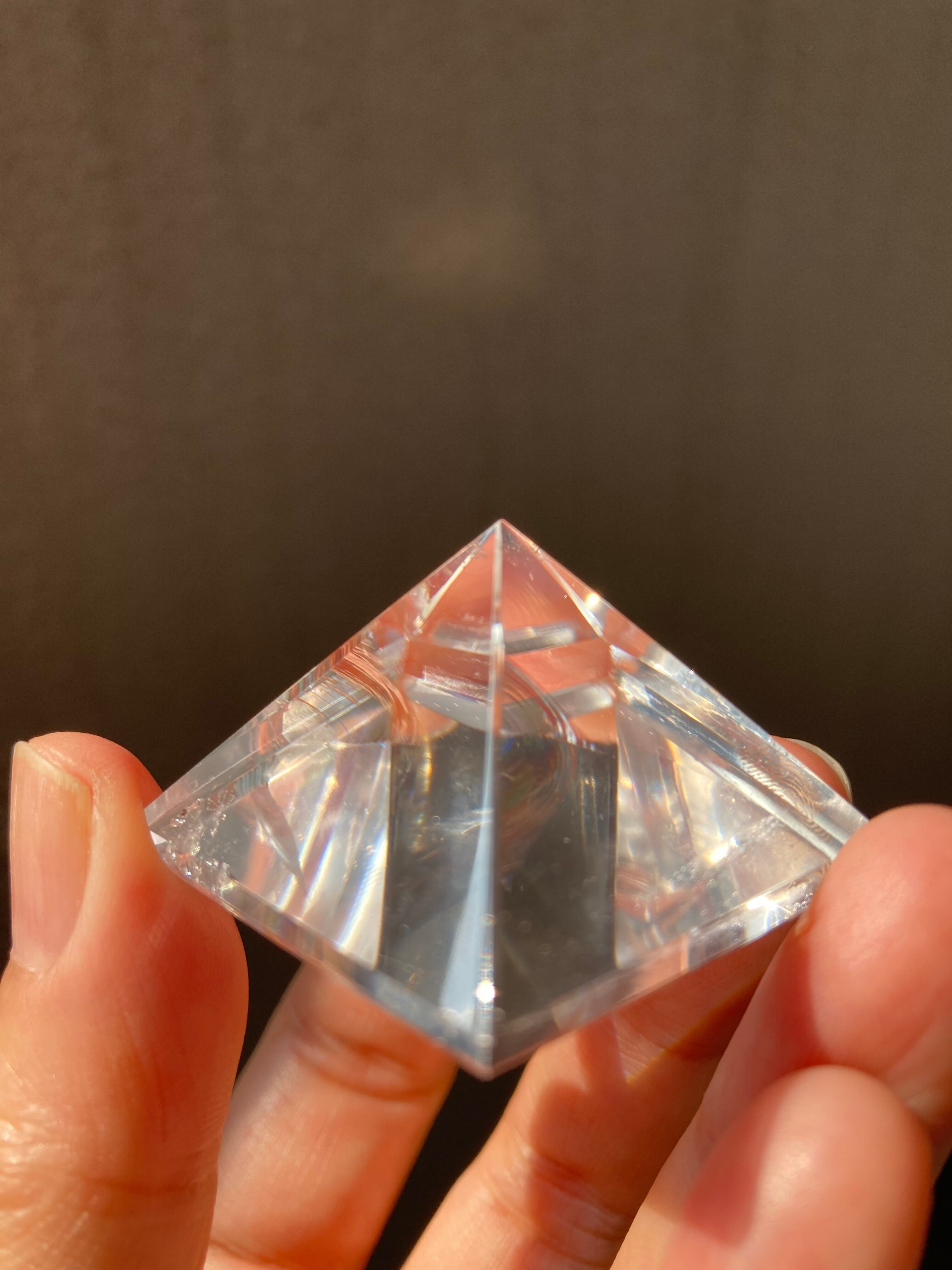 ブラジルバイーア産 レムリアン水晶 ピラミッド | M Minerale