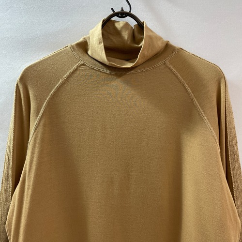 Burberry London タートルネック