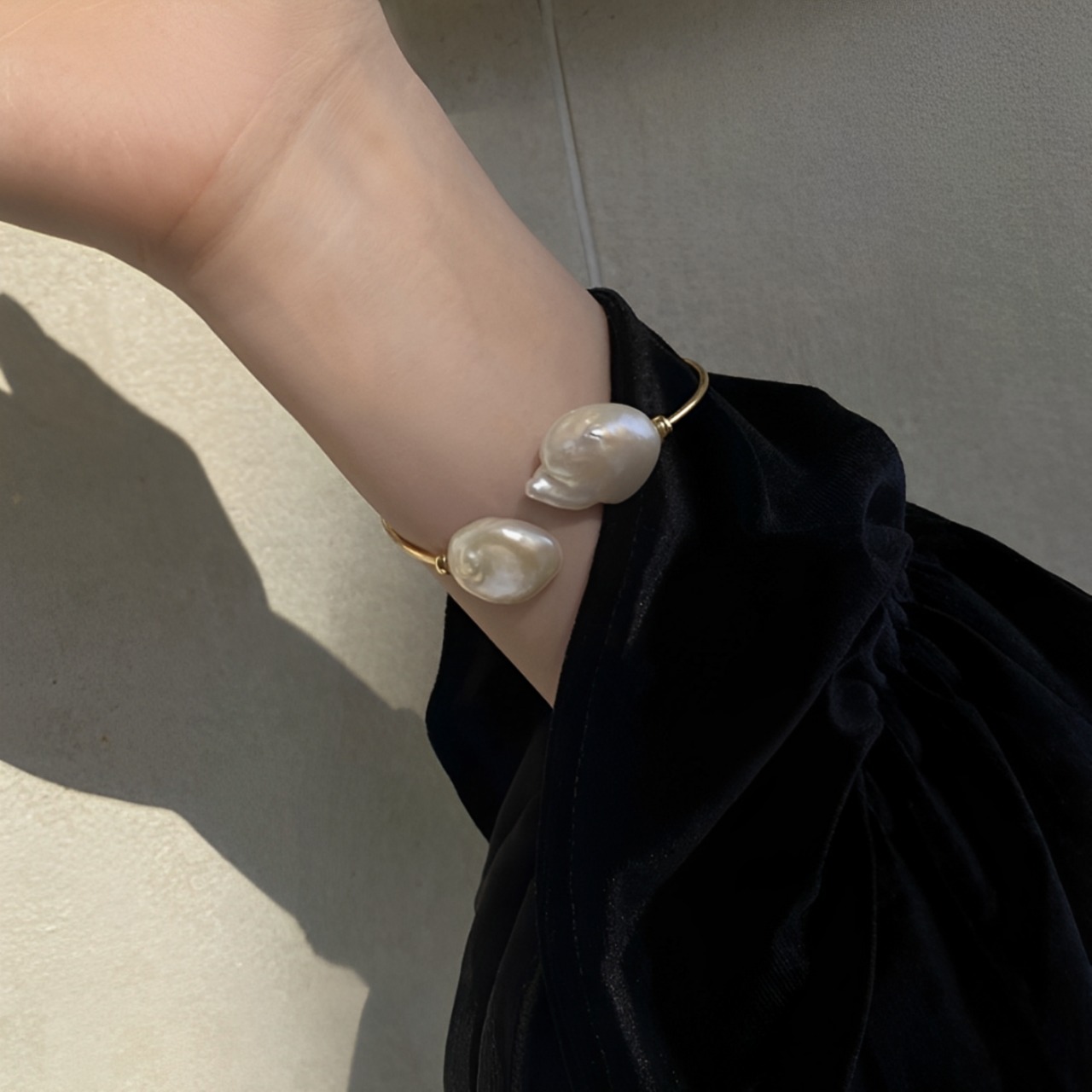 Natural baroque pearl 14k gold bracelet【H00023】