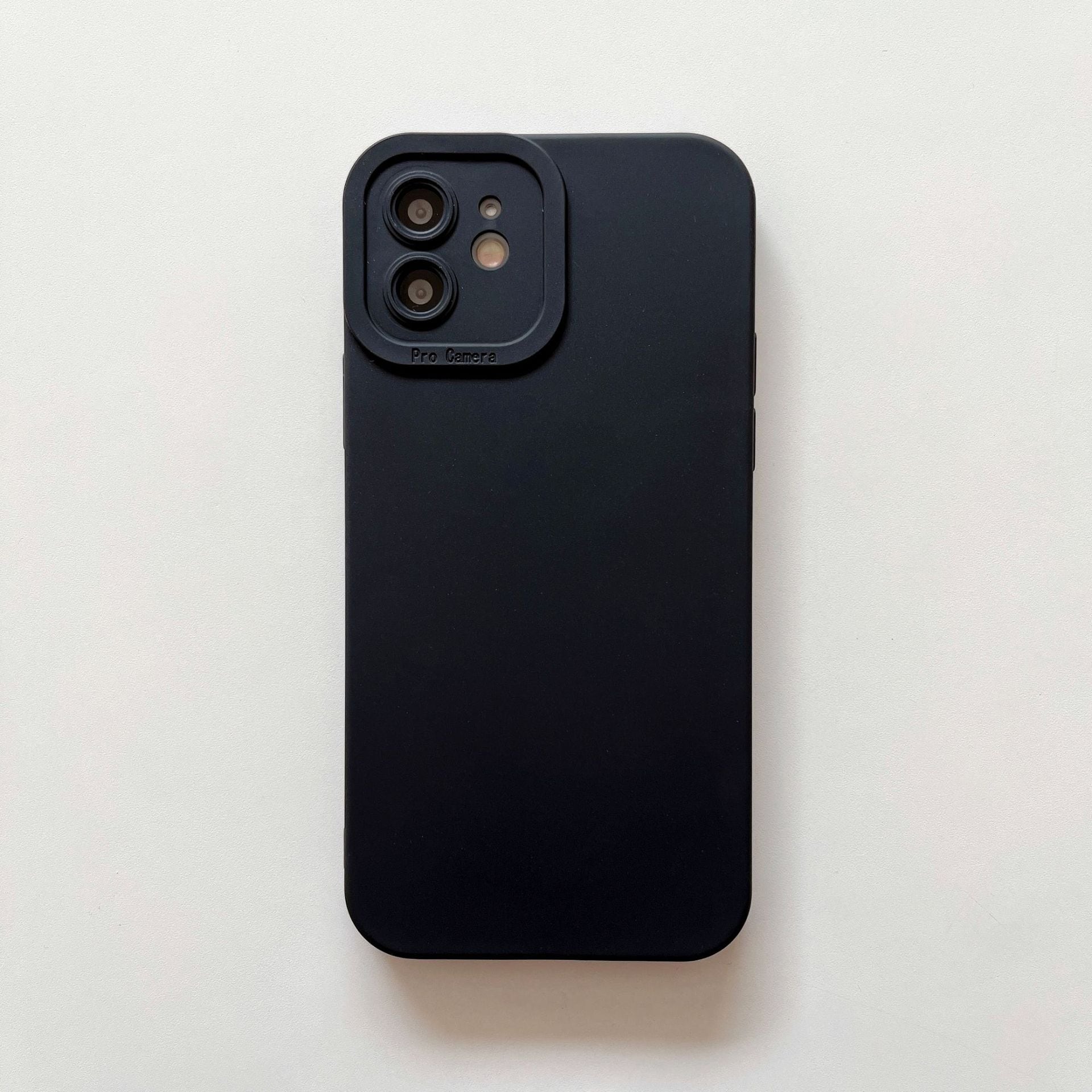 iPhone15対応】シンプルブラック◎無地 ソフトラバー かっこいい