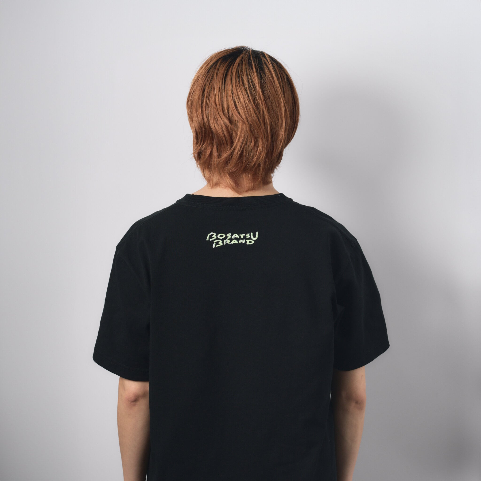 虎のり弥勒菩薩 仏像 オーセンティックスーパーTシャツ (刺繍) 7.1oz