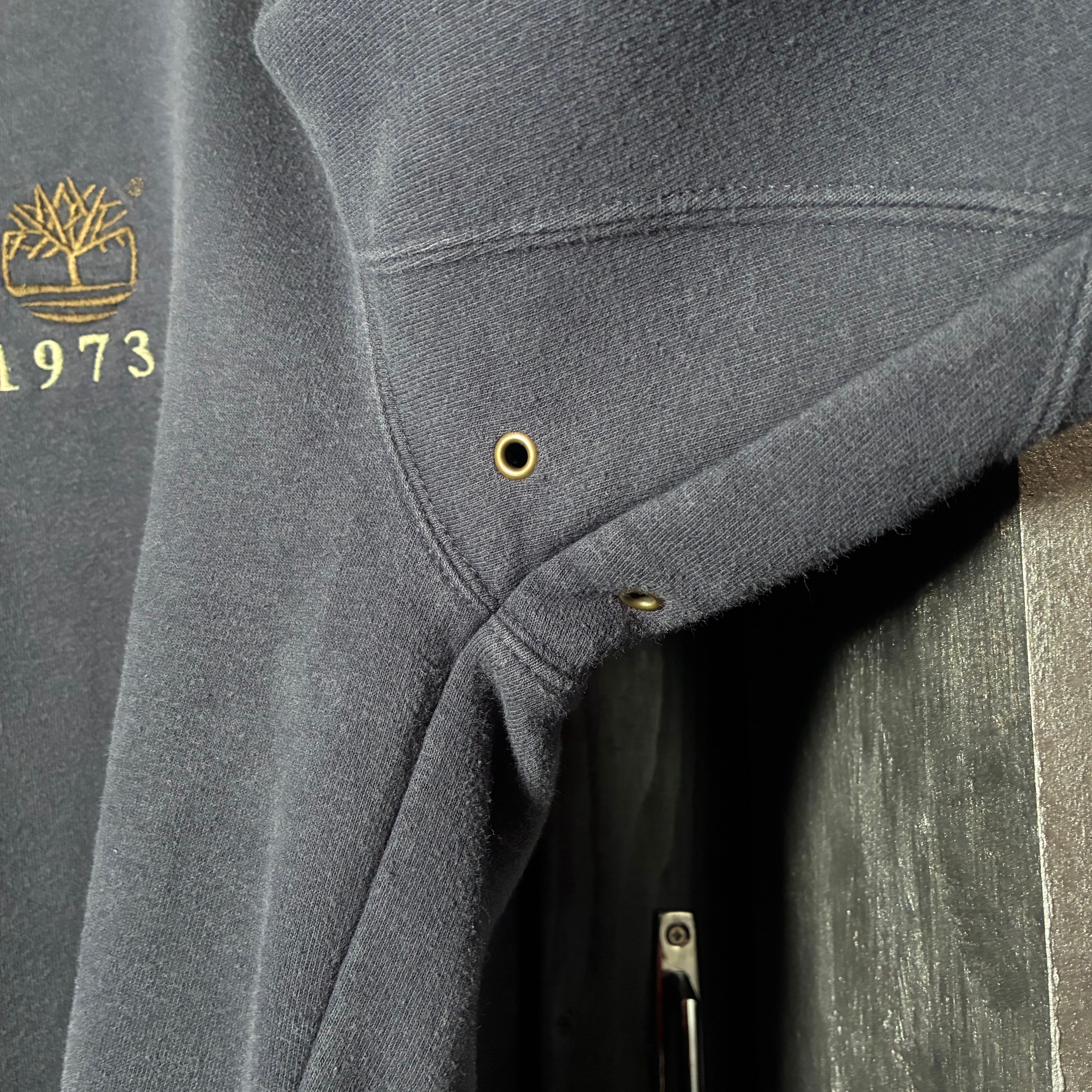 00s初期　timber land 刺繍ロゴスウェット　オーバーサイズ 90s〜00s OLD Timberland 刺繍ロゴスウェット　ネイビー　ティンバー　M | 古着屋 the moon