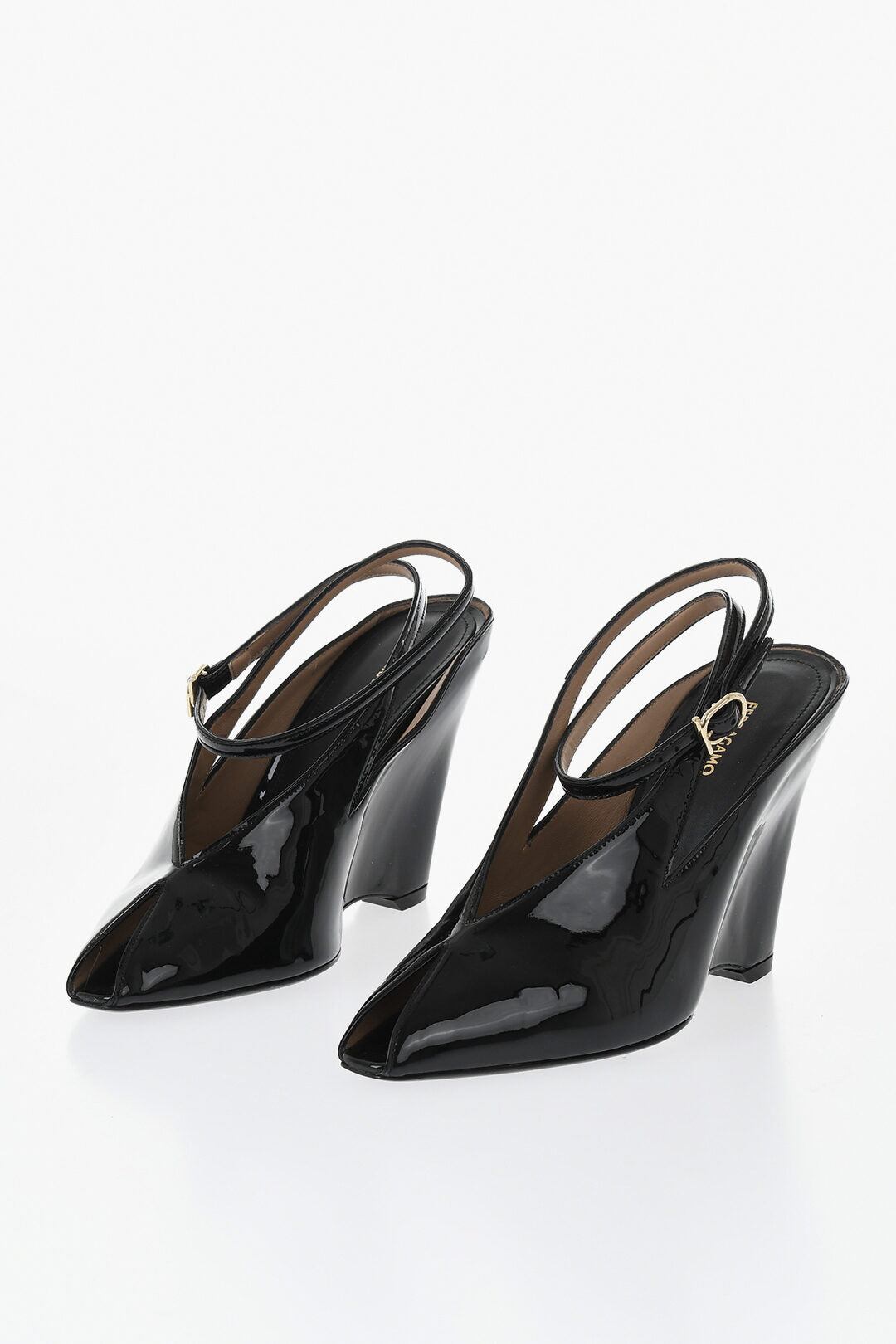 SALVATORE FERRAGAMO サルヴァトーレフェラガモ サンダル カーフレザー・エナメル