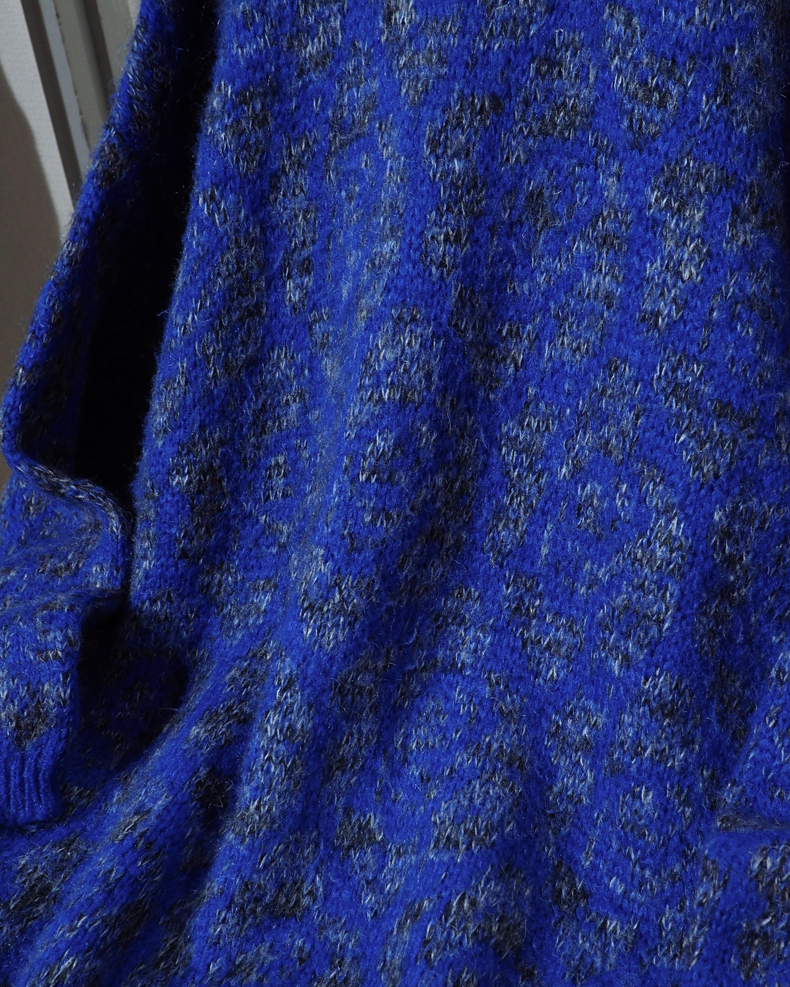 1980 - 90s ” Made in Italy - Benetton ” Beautiful Flower All Over Pattern Vintage Loose Knit