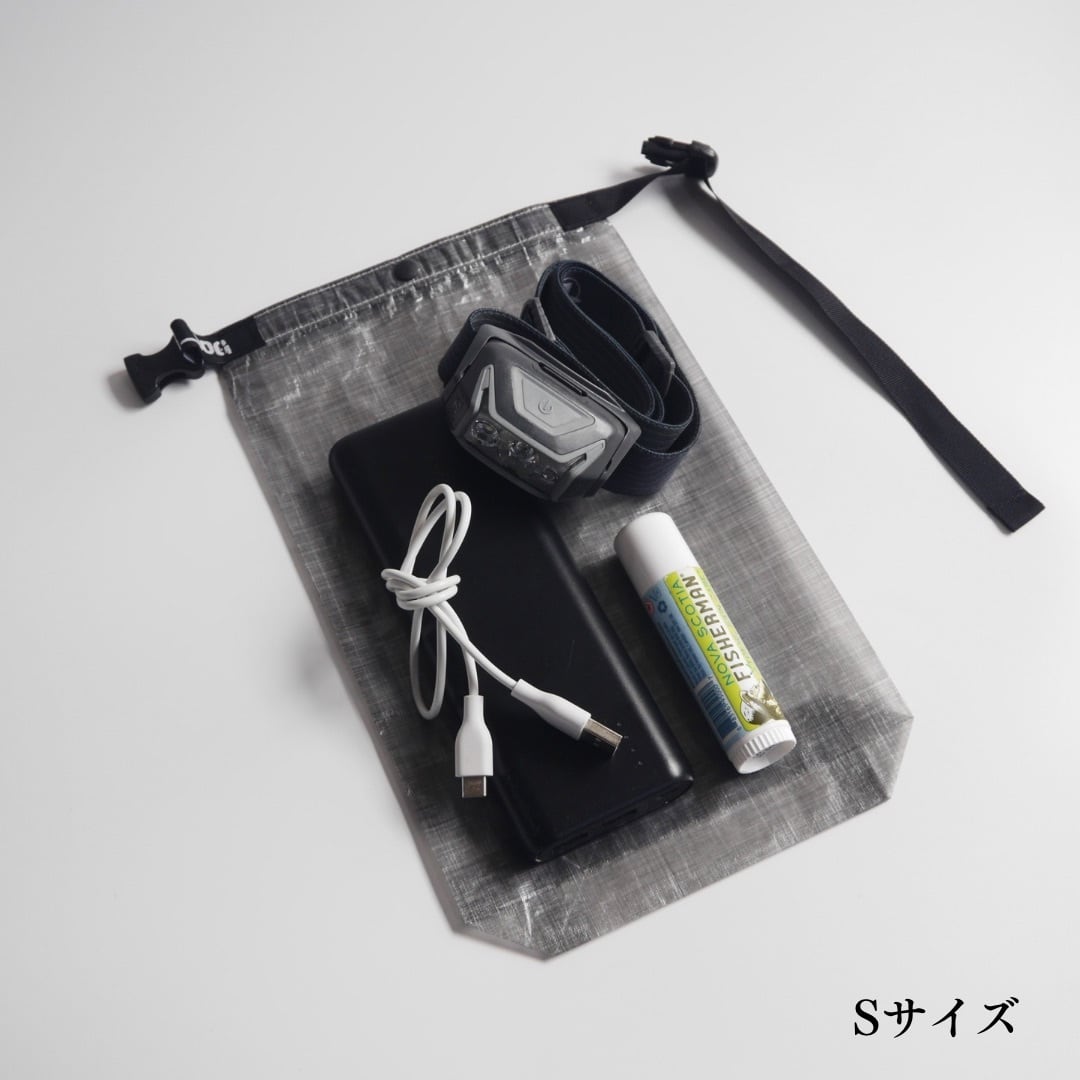 Roll-Top Dry Bag [できるだけ縫わないドライバッグ] Sサイズ | Under