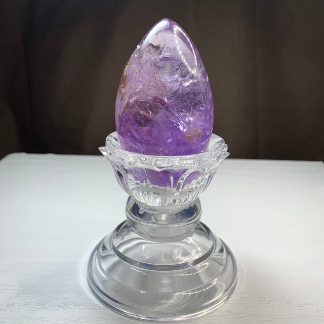 1.透明度高く色合い美麗アメジスト・たまご